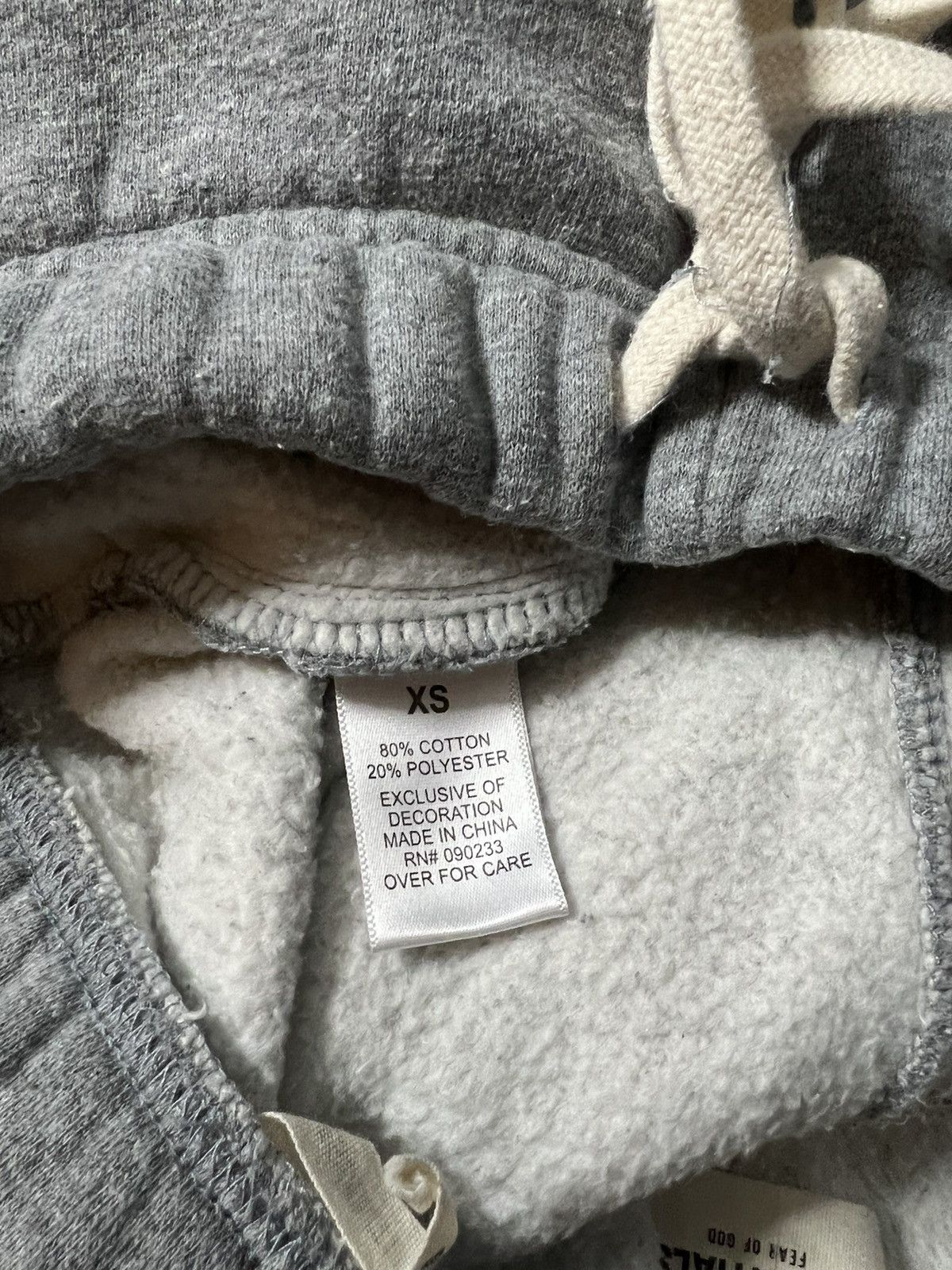 Essentials × Fear of God Fear of God Essentials OG Graphic Sweatpants Grey Size US 30 / EU 46 - 6 Thumbnail