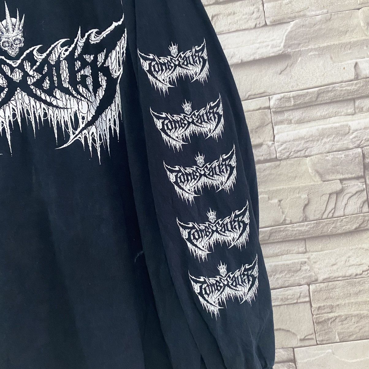 Band Tees Vintage TOMBSEALER Death Metal Shirt Heathen Reformation Size US M / EU 48-50 / 2 - 4 Thumbnail