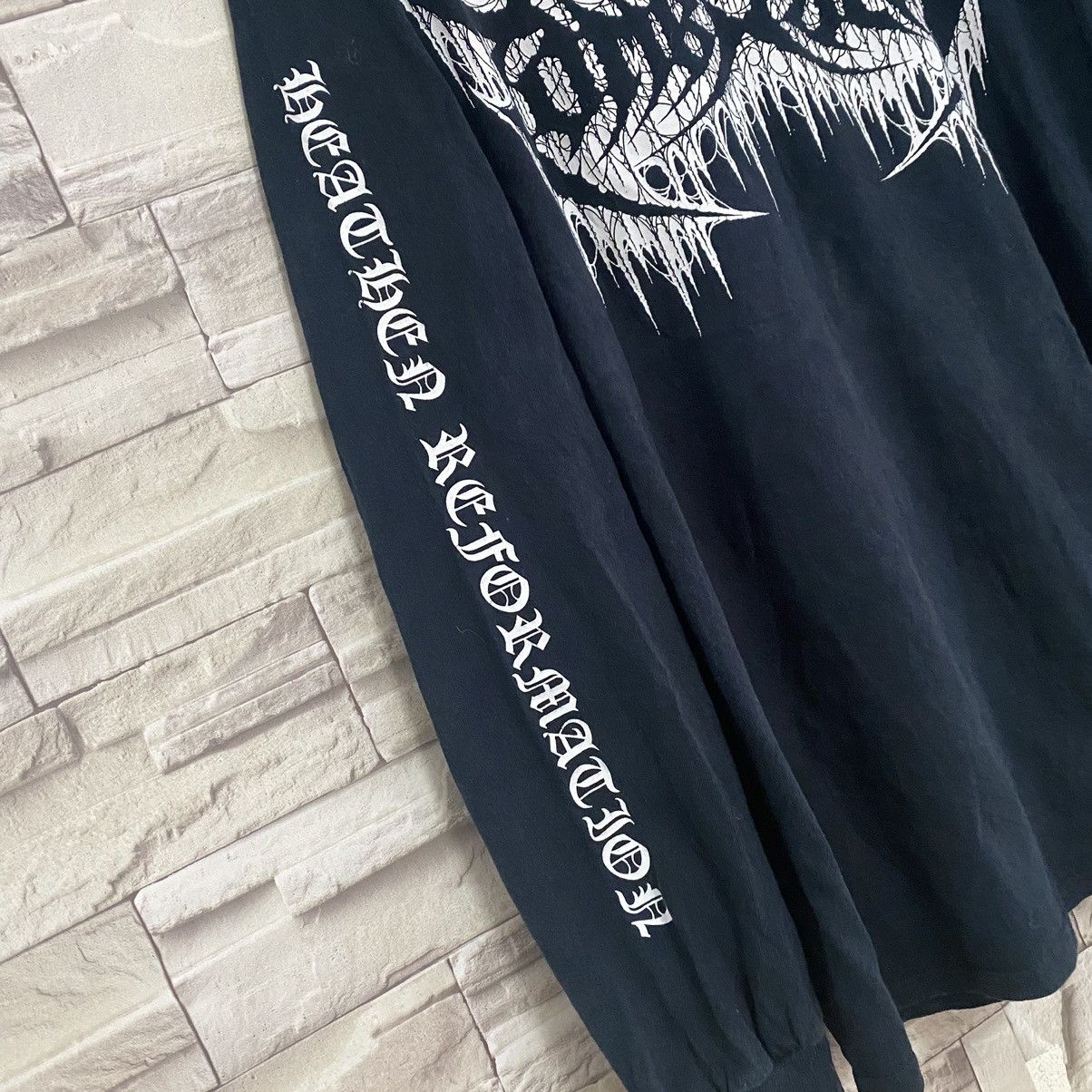 Band Tees Vintage TOMBSEALER Death Metal Shirt Heathen Reformation Size US M / EU 48-50 / 2 - 5 Thumbnail