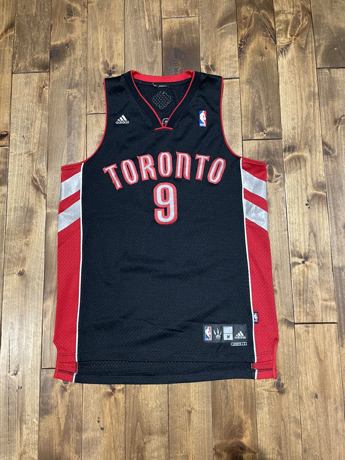 Vintage Toronto Raptors Jersey