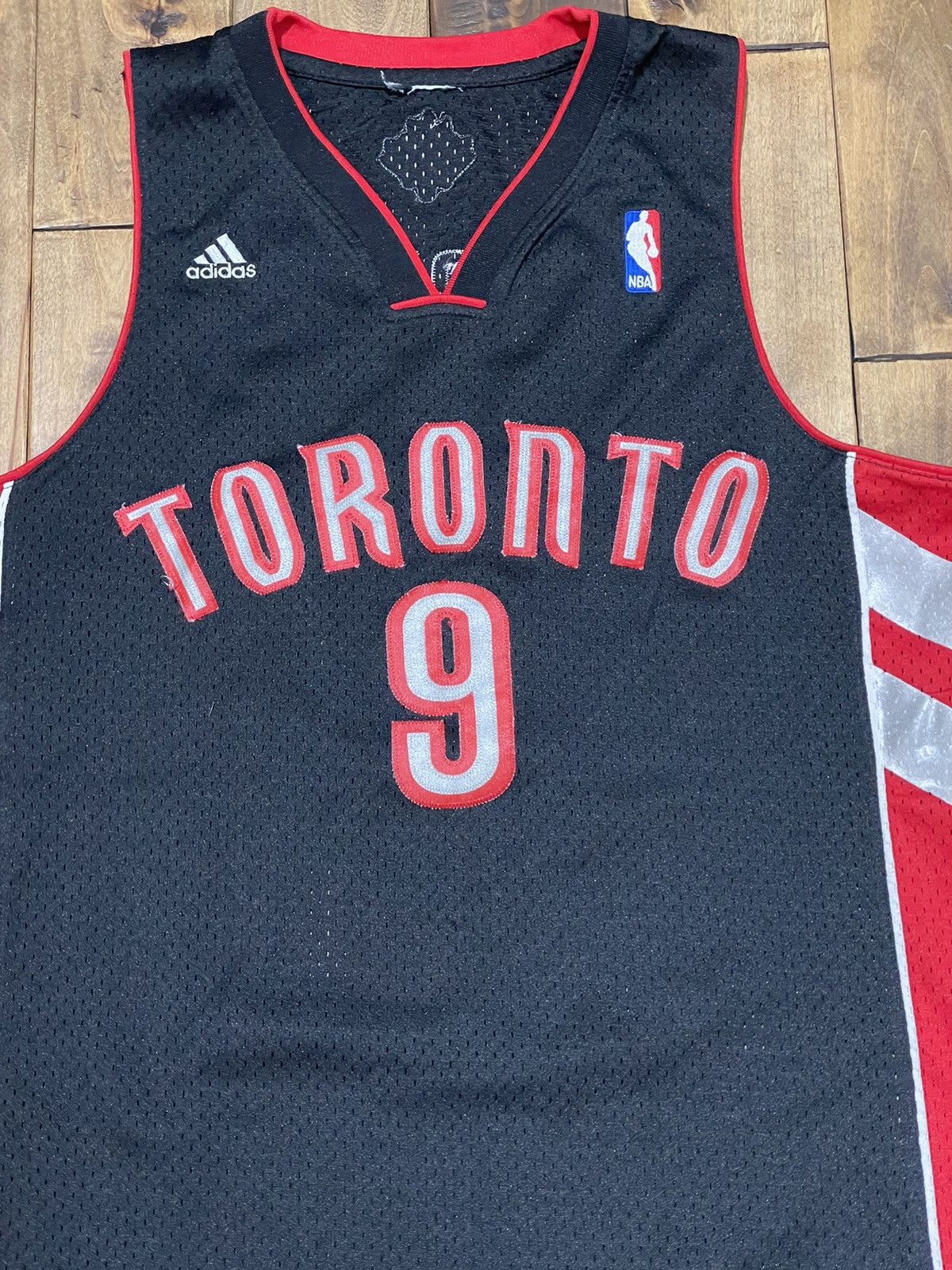 Adidas Vintage Toronto Raptors Jersey Size US M / EU 48-50 / 2 - 4 Thumbnail