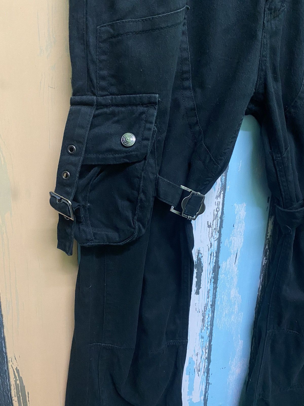 Japanese Brand Japanese Brand LowBox Bondage Multipocket Punk Cargo Pants Size US 30 / EU 46 - 15 Thumbnail