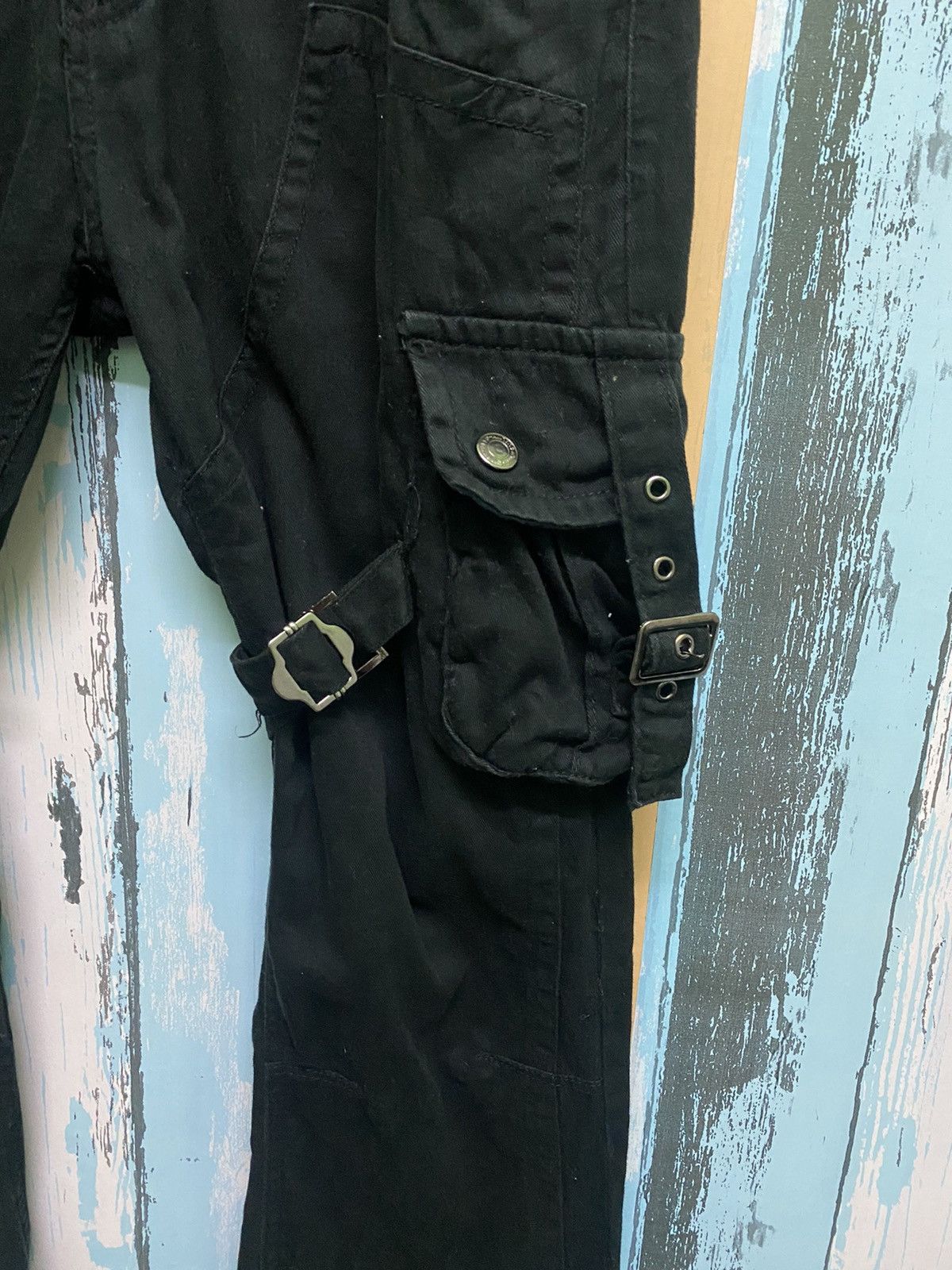 Japanese Brand Japanese Brand LowBox Bondage Multipocket Punk Cargo Pants Size US 30 / EU 46 - 16 Thumbnail