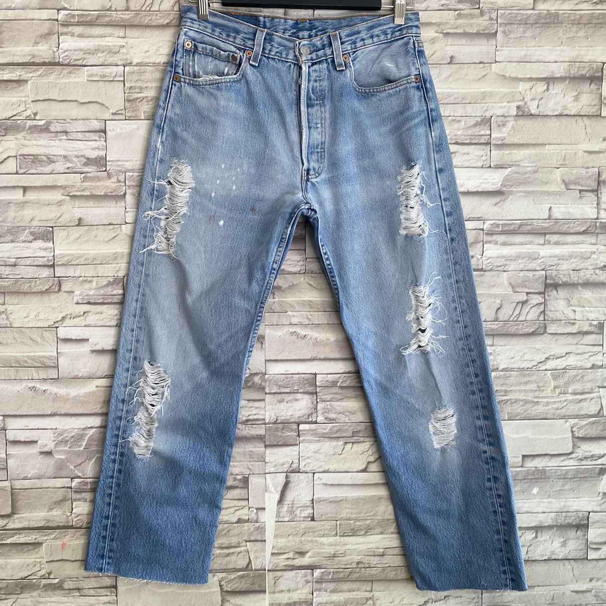 Levi's Vintage Levis 501 Distressed Lightwash Cropped Size US 30 / EU 46 - 3 Thumbnail