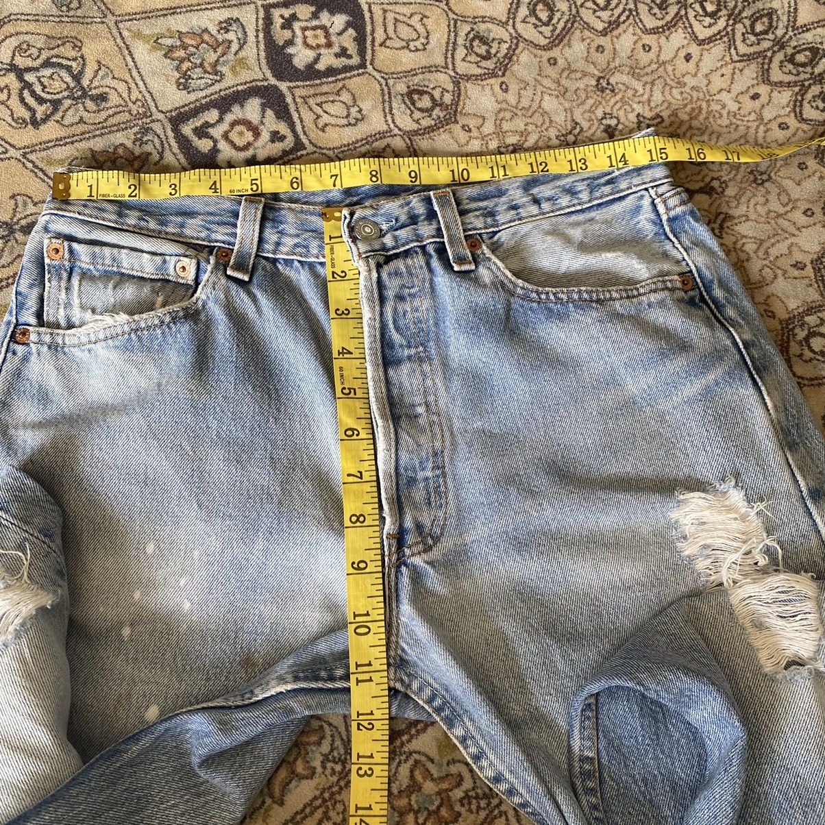 Levi's Vintage Levis 501 Distressed Lightwash Cropped Size US 30 / EU 46 - 18 Thumbnail