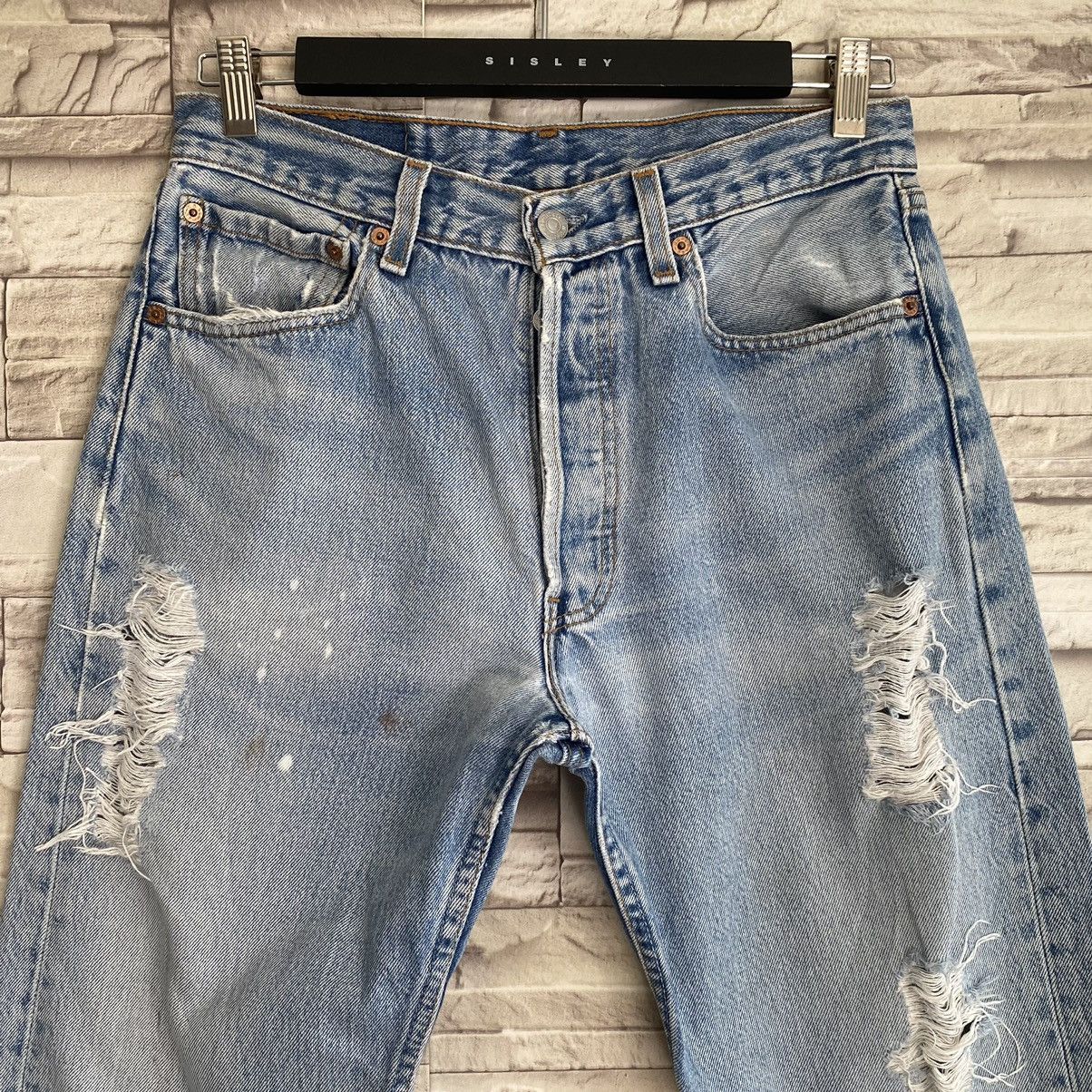 Levi's Vintage Levis 501 Distressed Lightwash Cropped Size US 30 / EU 46 - 4 Thumbnail