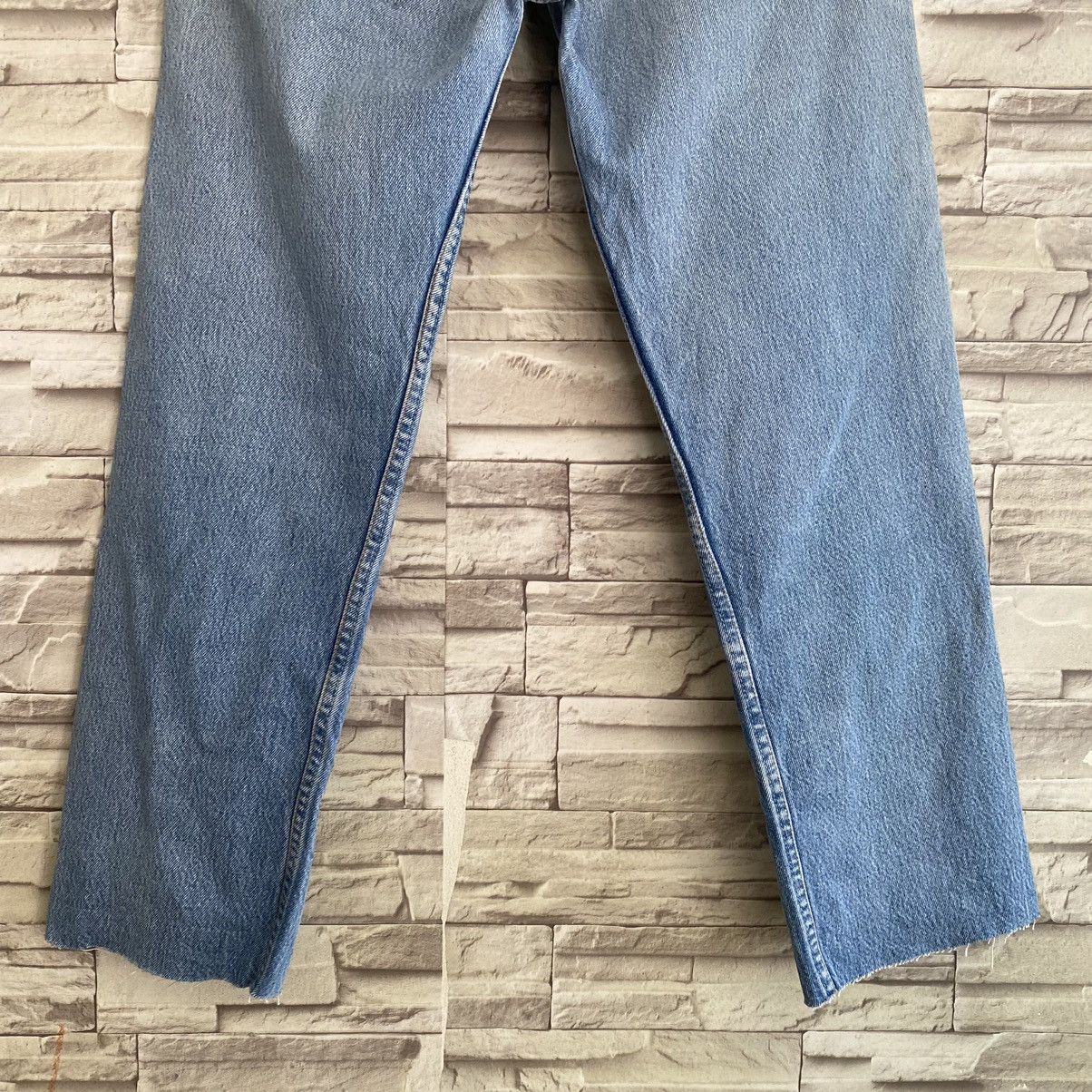 Levi's Vintage Levis 501 Distressed Lightwash Cropped Size US 30 / EU 46 - 13 Thumbnail