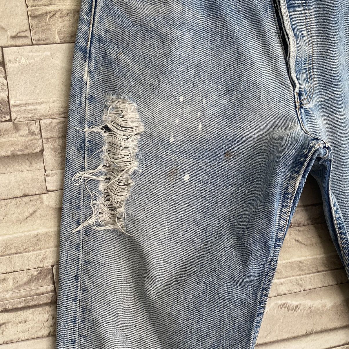 Levi's Vintage Levis 501 Distressed Lightwash Cropped Size US 30 / EU 46 - 5 Thumbnail