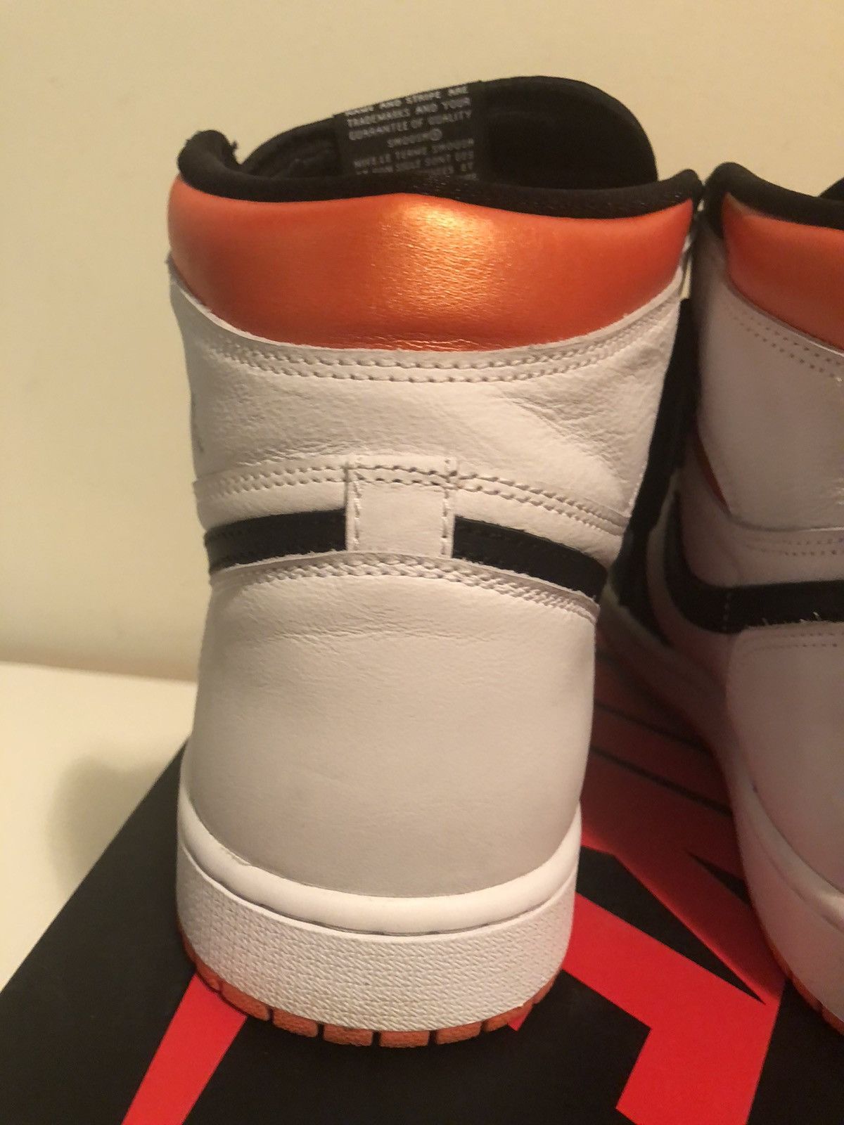 Jordan Brand Air Jordan 1 Electro Orange Size US 10.5 / EU 43-44 - 7 Thumbnail