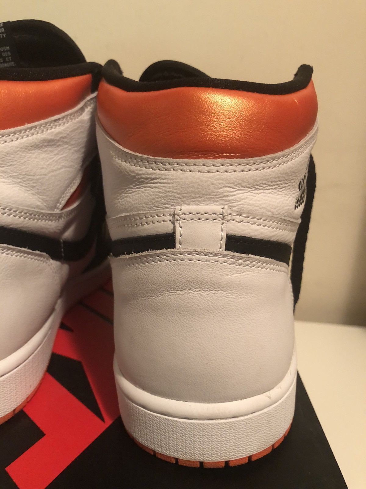 Jordan Brand Air Jordan 1 Electro Orange Size US 10.5 / EU 43-44 - 6 Thumbnail