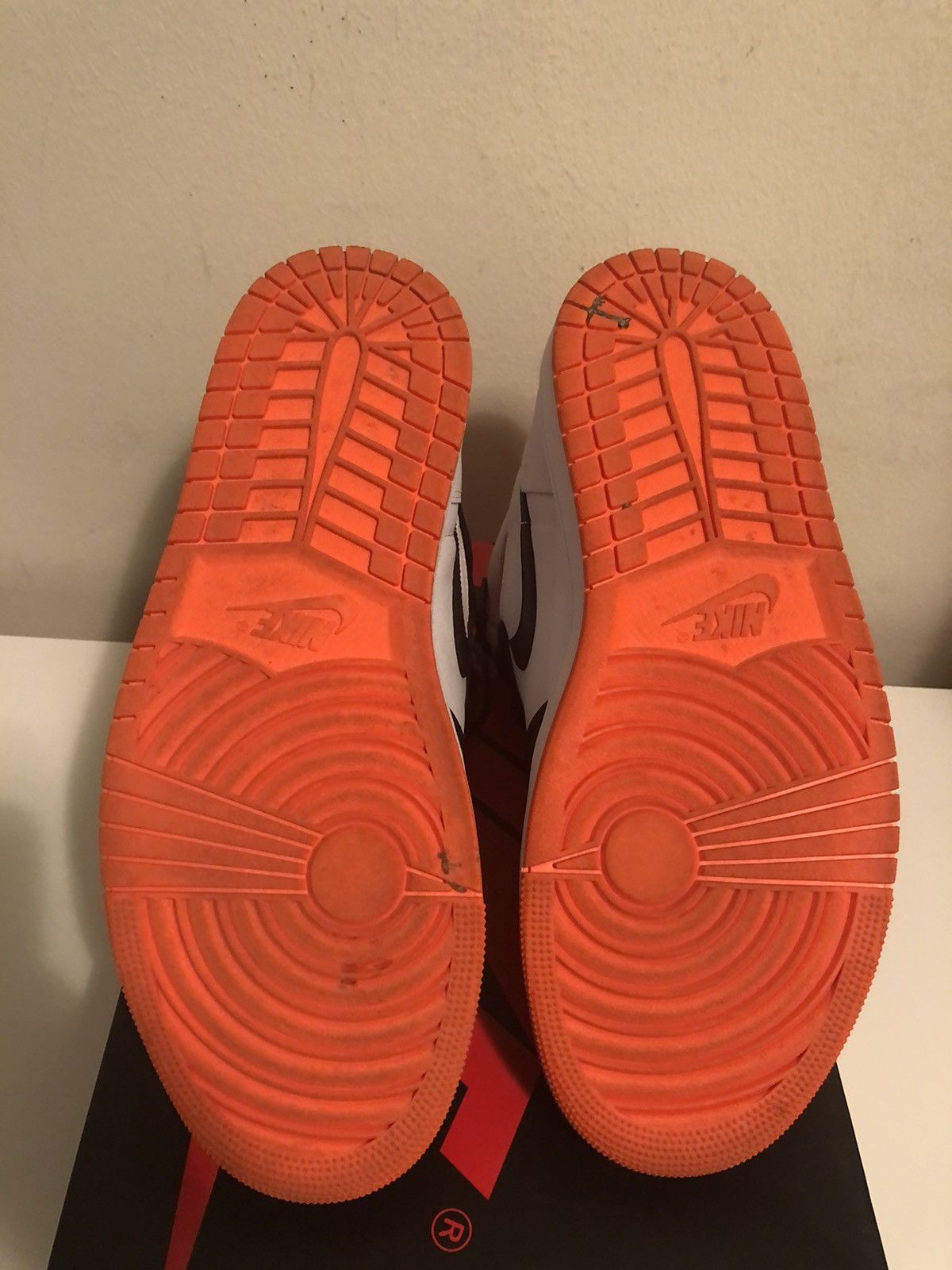 Jordan Brand Air Jordan 1 Electro Orange Size US 10.5 / EU 43-44 - 13 Thumbnail