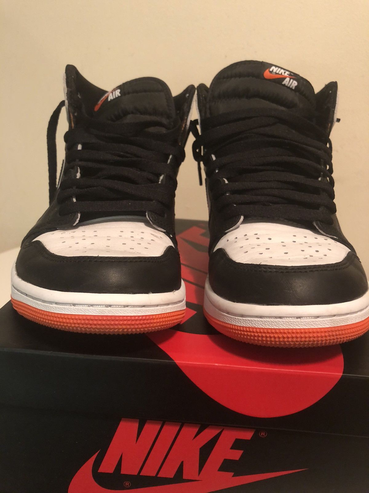 Jordan Brand Air Jordan 1 Electro Orange Size US 10.5 / EU 43-44 - 2 Thumbnail