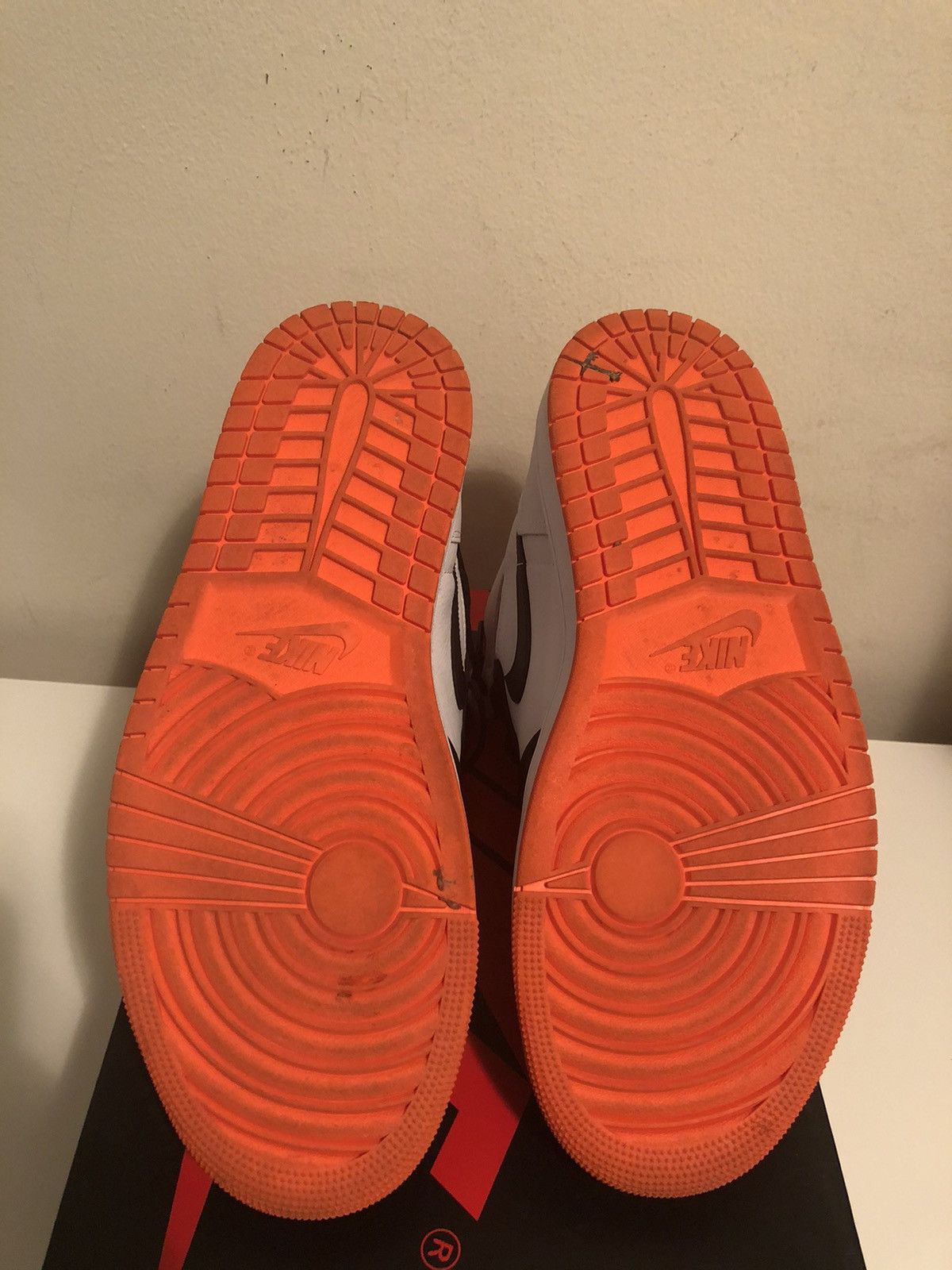 Jordan Brand Air Jordan 1 Electro Orange Size US 10.5 / EU 43-44 - 12 Thumbnail