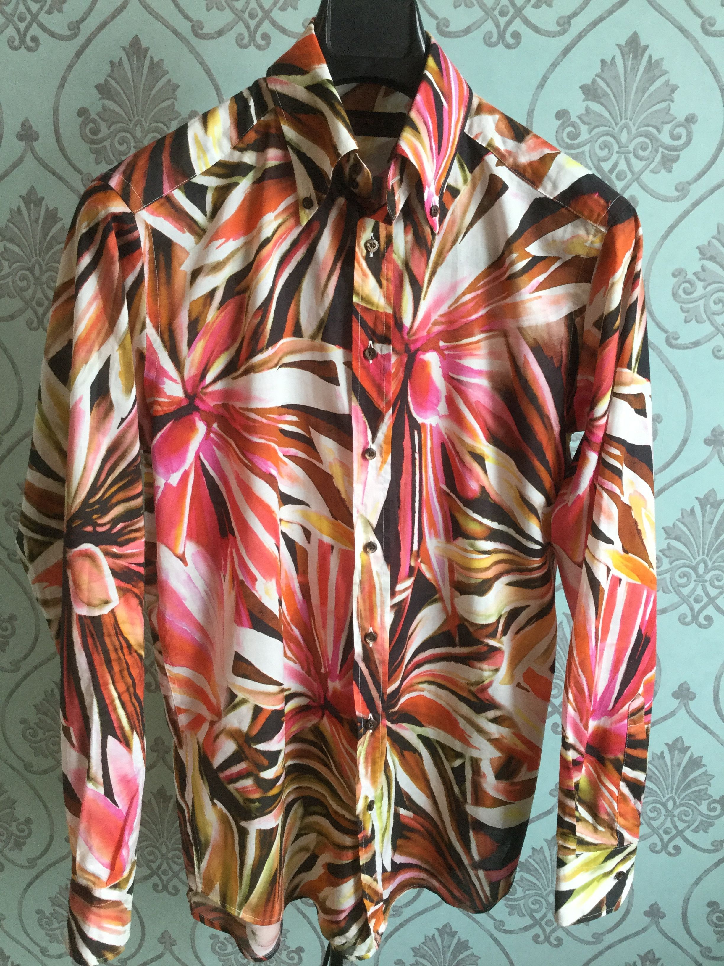 Etro NWOT Boho chic flower shirt.Like Versace or Balenciaga Size US S / EU 44-46 / 1 - 1 Thumbnail