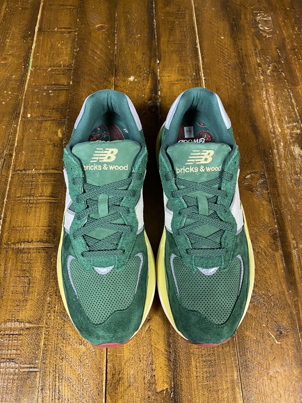 image of New Balance M5740Bw “Bricks & Wood” Shoes in Forest Green, Men's (Size 9)