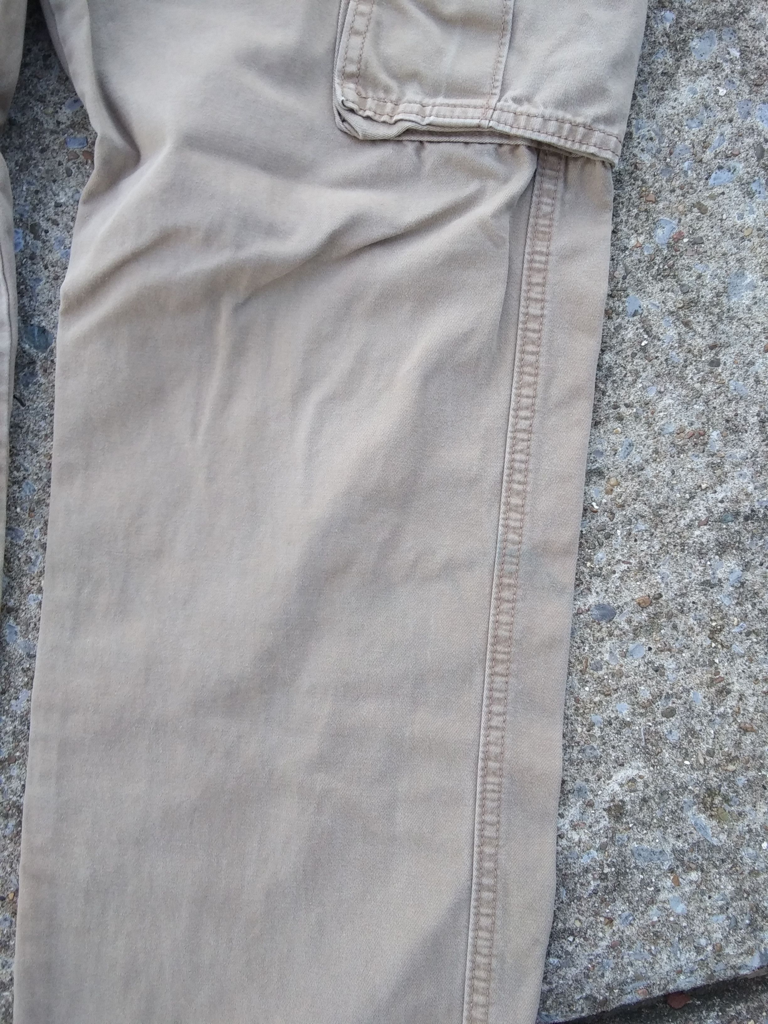 Old Navy Tan Cargo Pants 34x30 Size US 34 / EU 50 - 7 Thumbnail