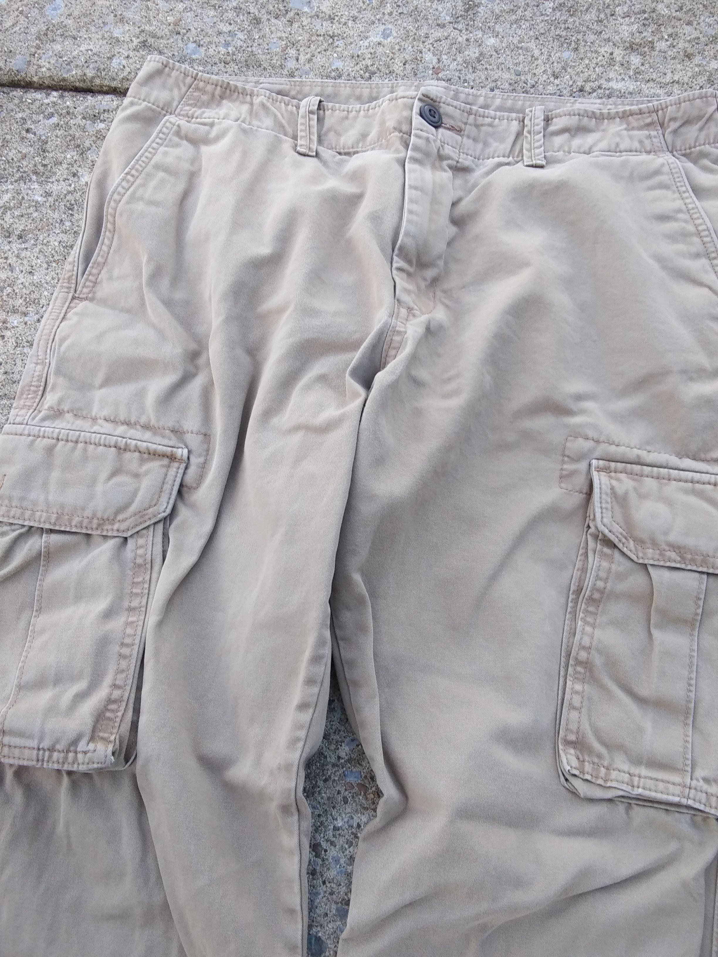 Old Navy Tan Cargo Pants 34x30 Size US 34 / EU 50 - 6 Thumbnail
