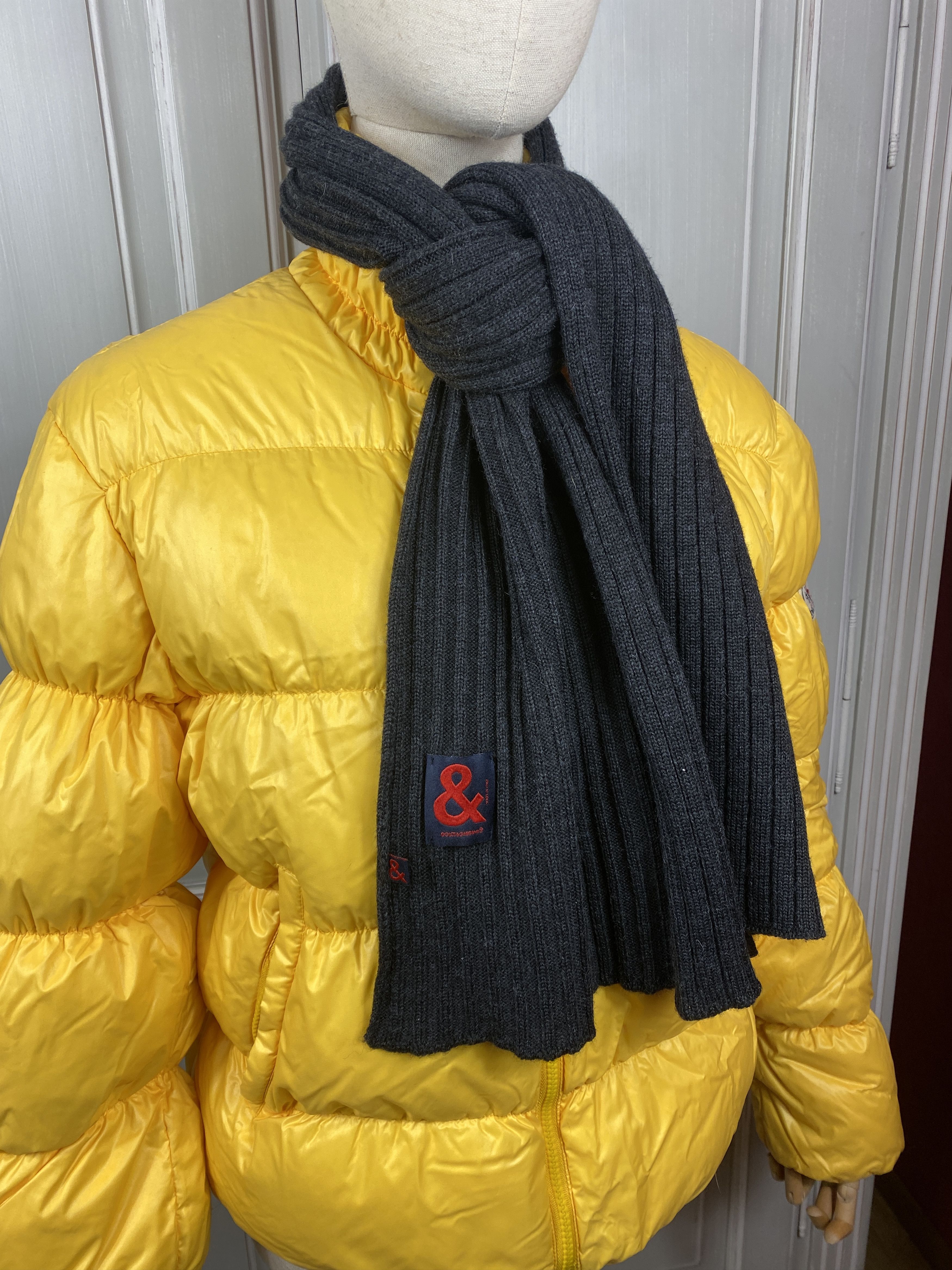 Dolce & Gabbana Yellow and Gray Scarf Dolce & Gabbana Multi-Color Banana Print 100% Silk Scarf main image 2