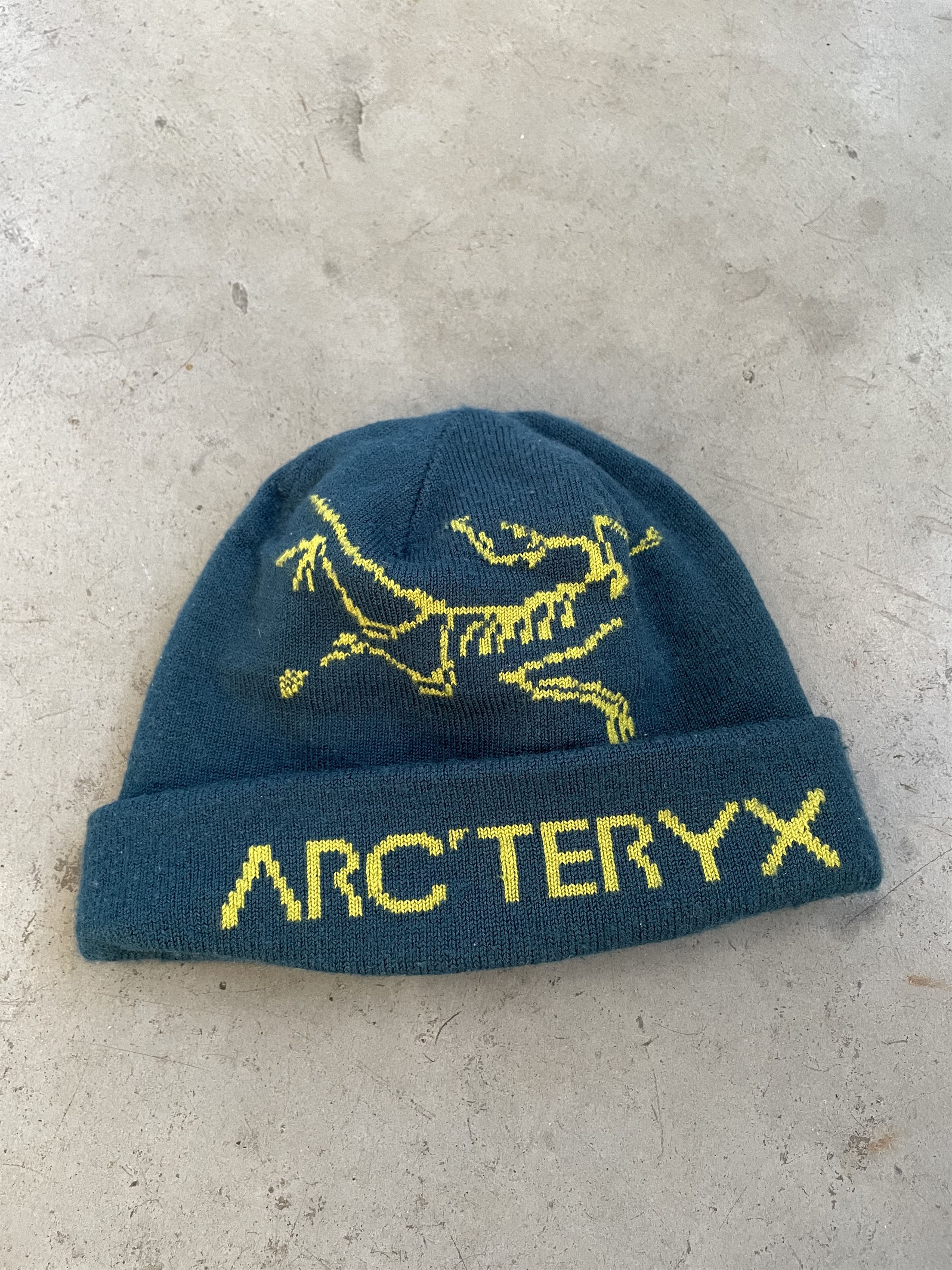 Arc'Teryx Arc'teryx Rolling Word Beanie Toque | Grailed