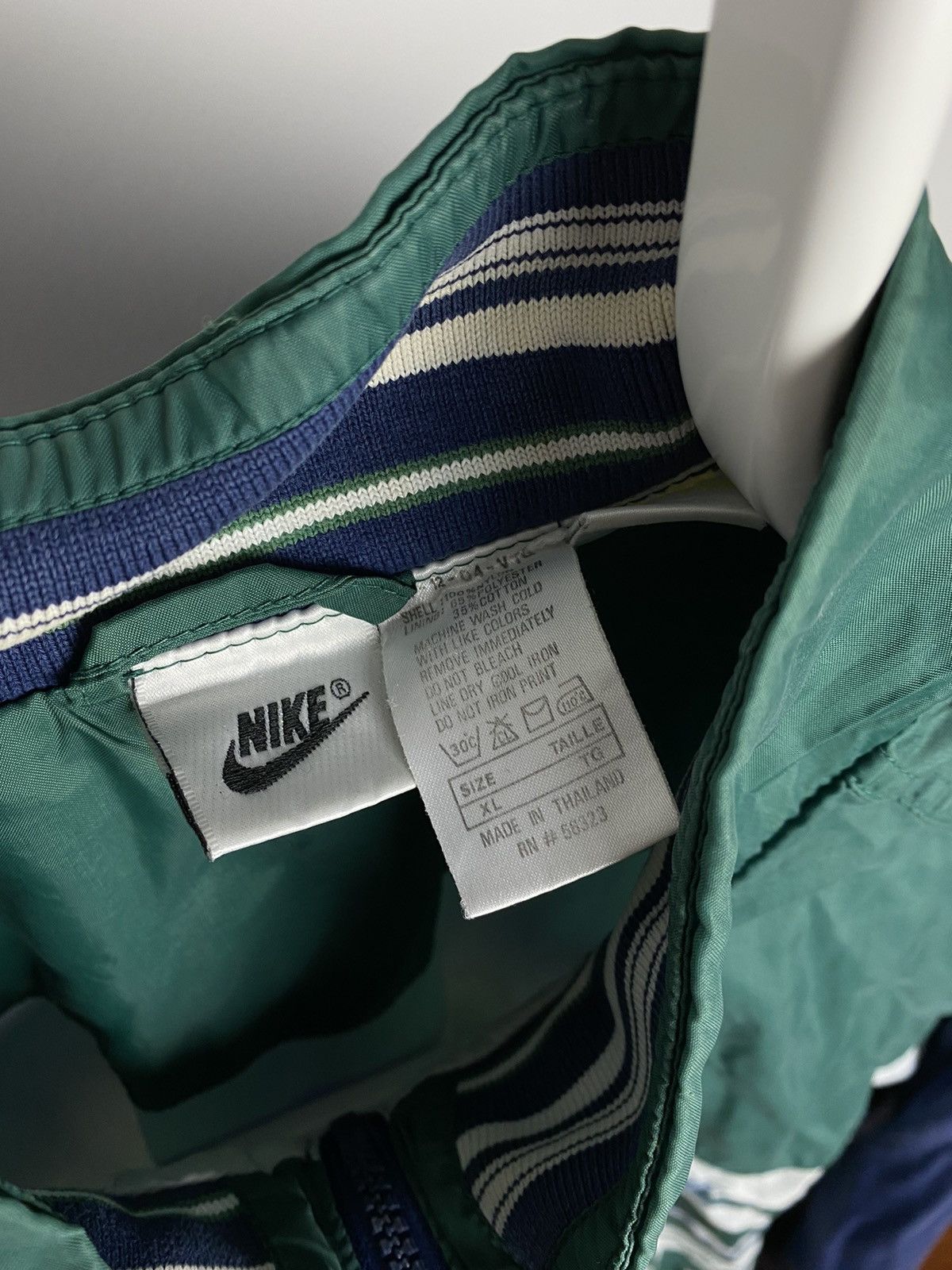 Nike × Vintage 90s Nike USA vintage green navy windbreaker jacket Size US XL / EU 56 / 4 - 6 Thumbnail