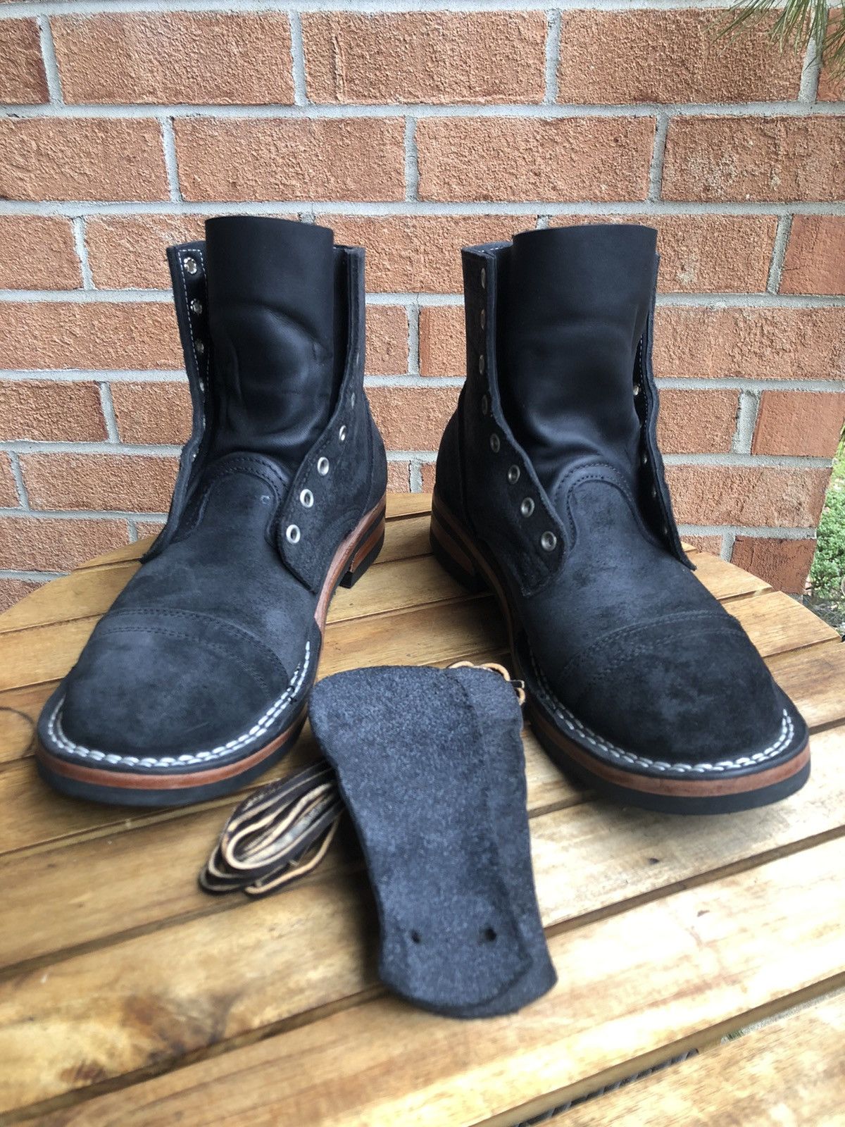 Nick’s Americana Black All Roughout