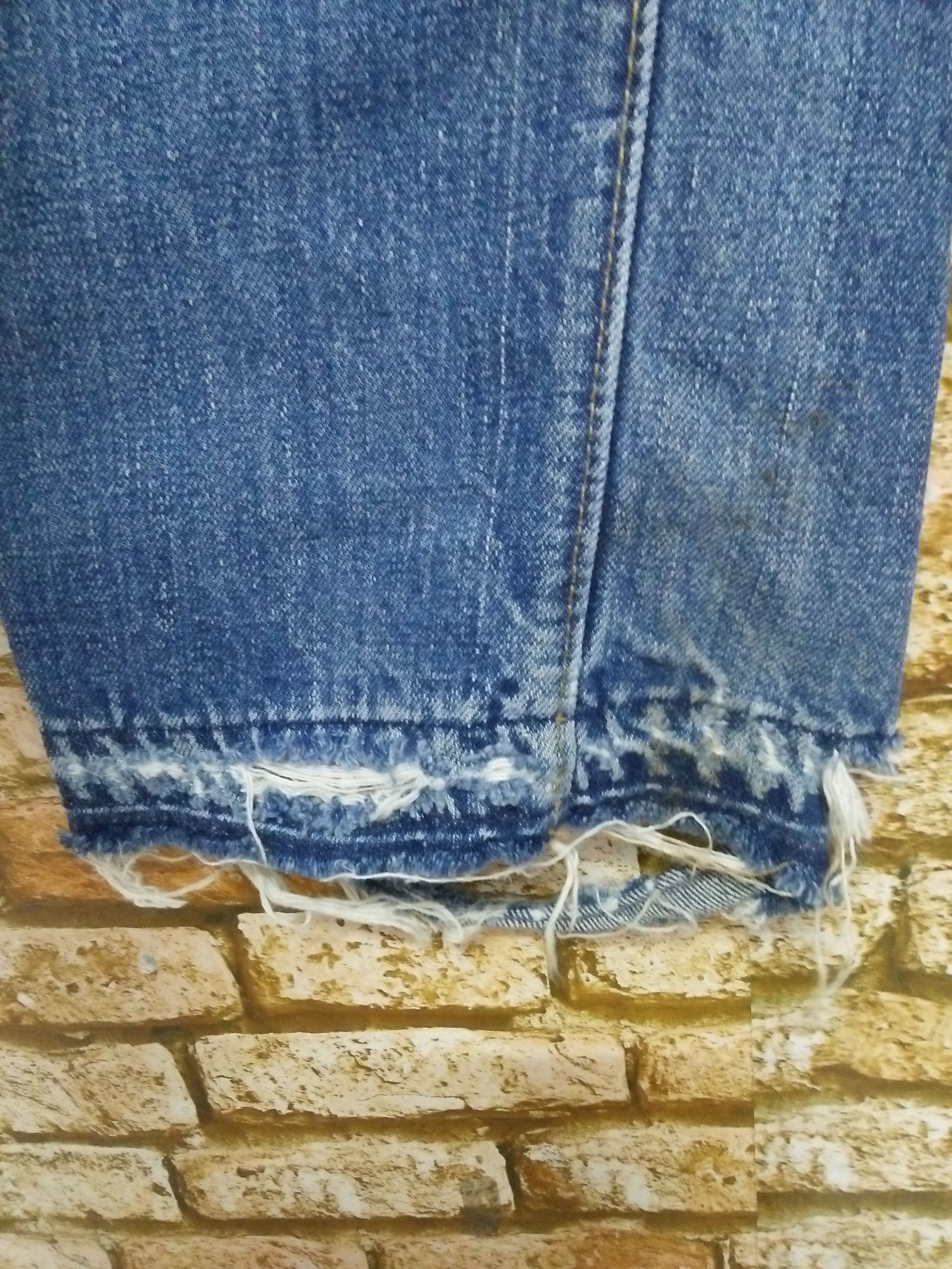 Levi's × Vintage 70s LEVIS 501 JEANS SELVEDGE USA #6 SINGLE STITCH (A877) Size US 29 - 6 Thumbnail