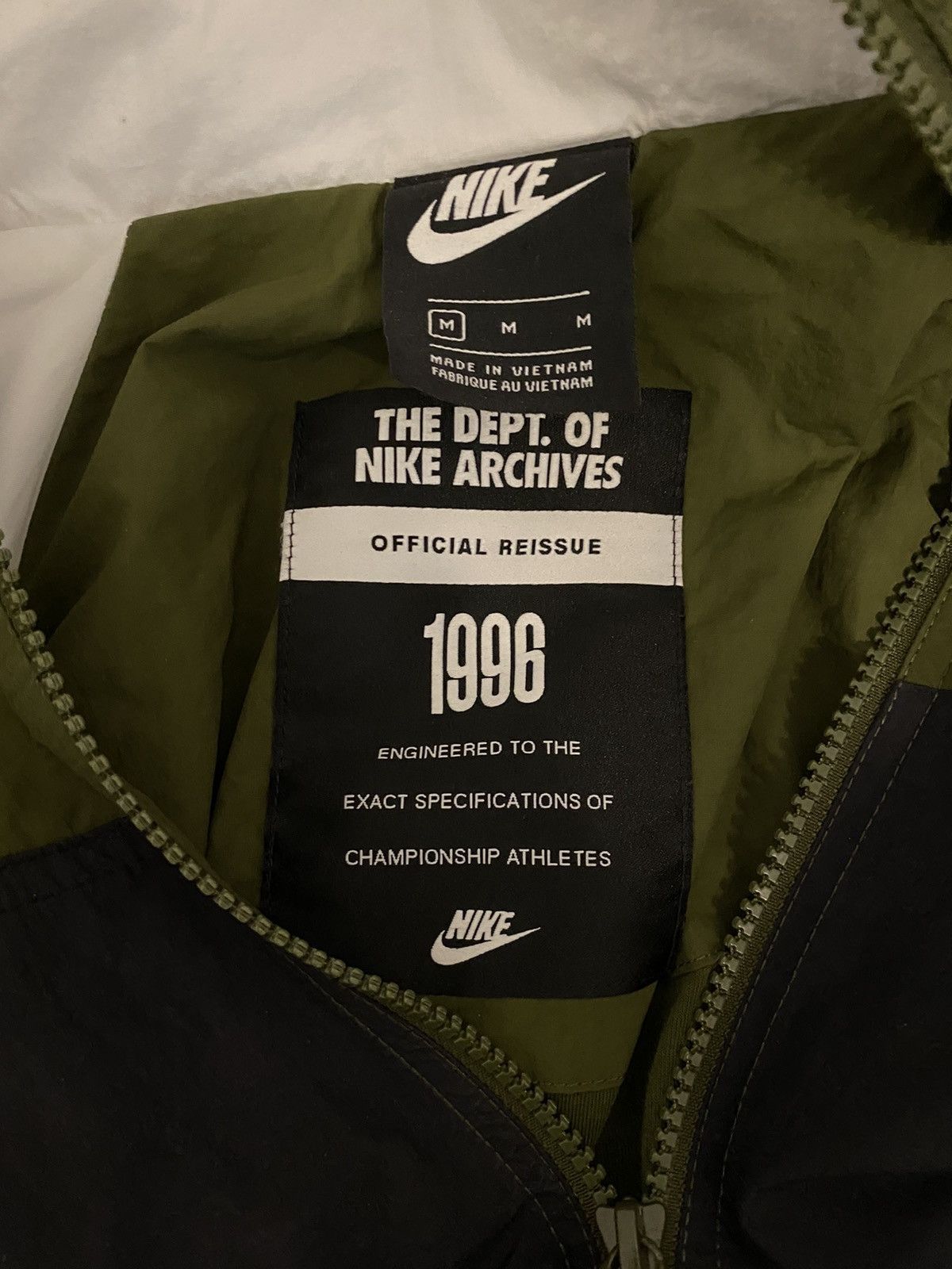Nike Nike Re-Issues zip-through Track Jacket Size US M / EU 48-50 / 2 - 3 Thumbnail
