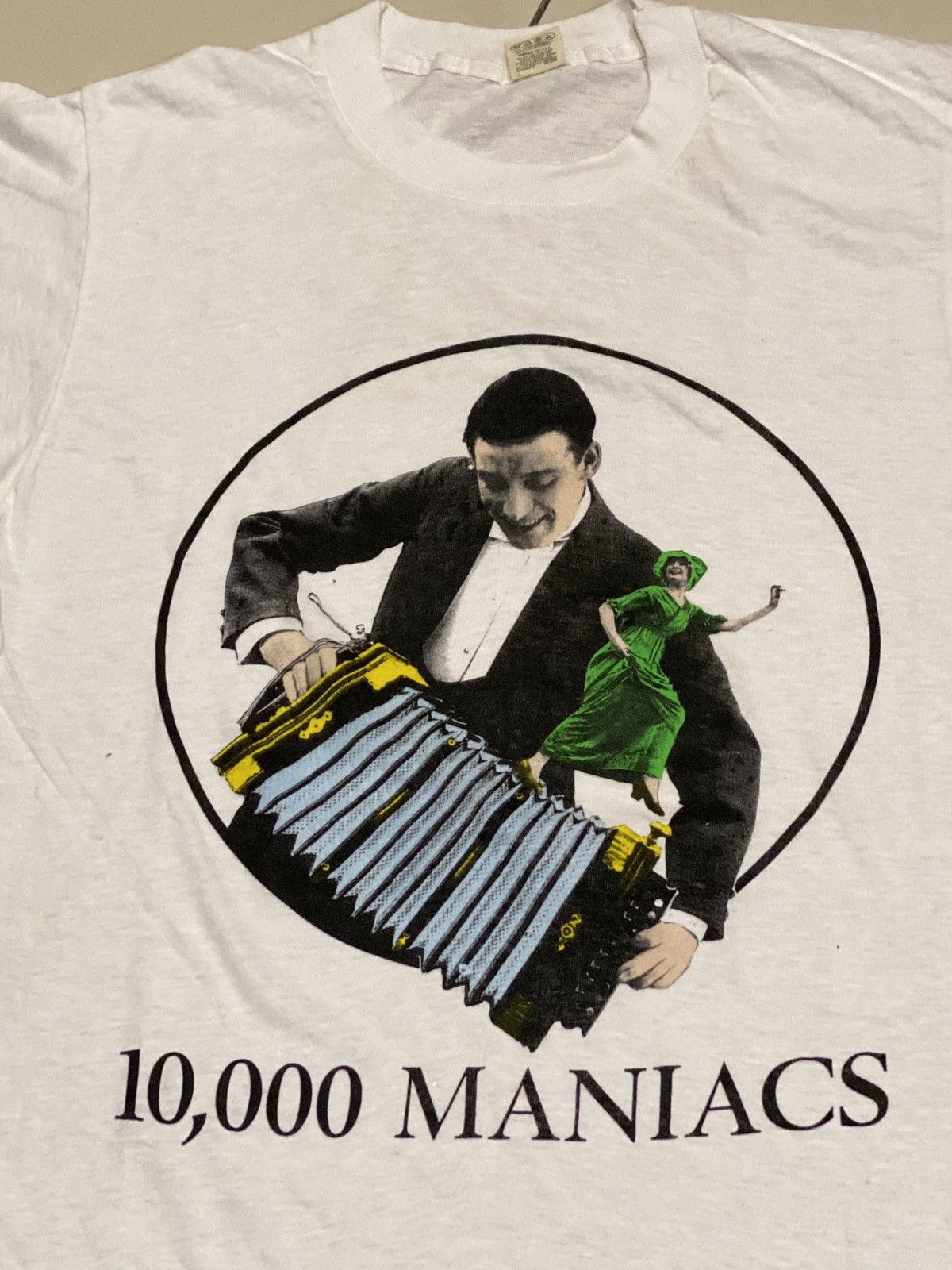 Band Tees Vintage 90s 10000 Maniacs Band T Shirt Bjork Size US S / EU 44-46 / 1 - 3 Thumbnail