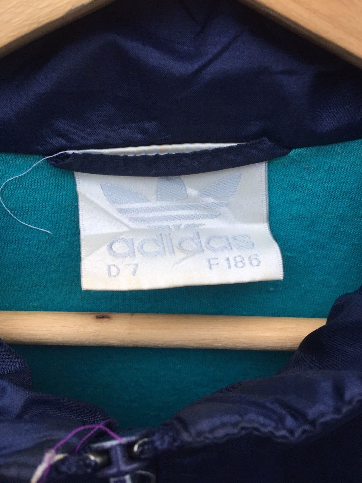Adidas VINTAGE ADIDAS ORIGINALS SHELL JACKET WINDBREAKER SWEATER Size US XL / EU 56 / 4 - 6 Thumbnail