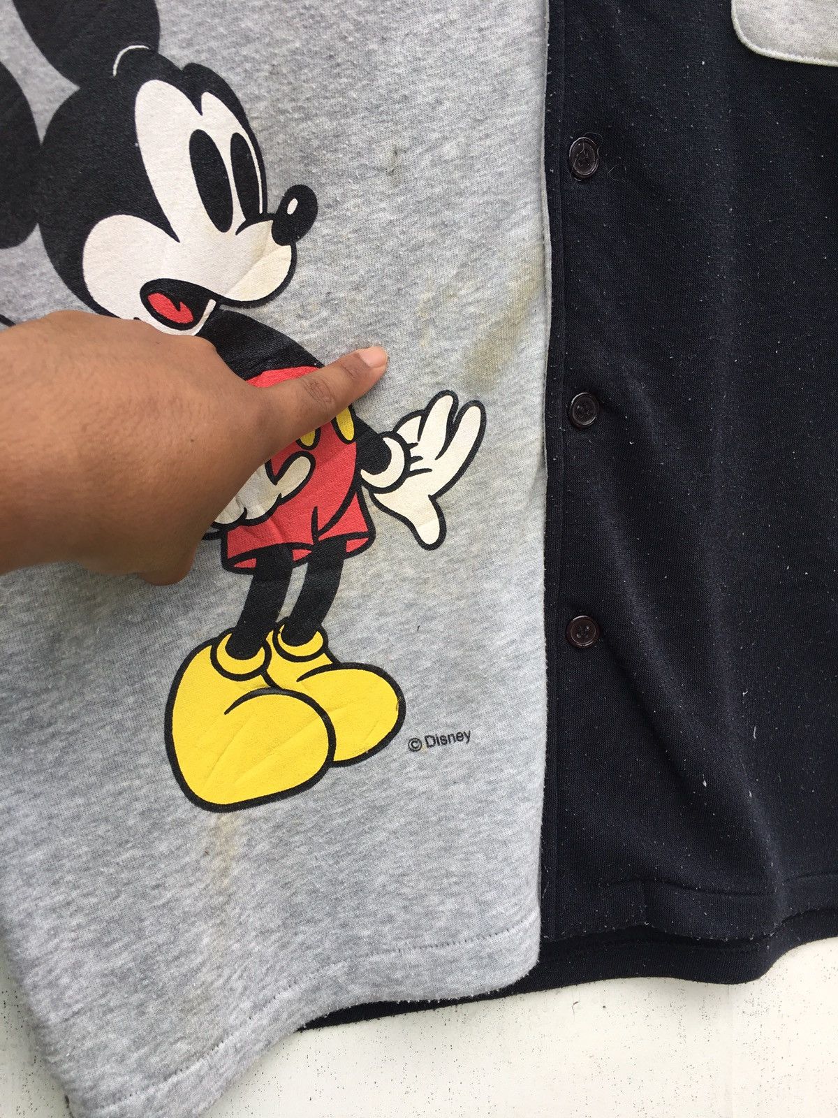 Mickey Mouse Vintage 90s Rare Mickey Mouse Buttons Sweater Size US L / EU 52-54 / 3 - 7 Thumbnail