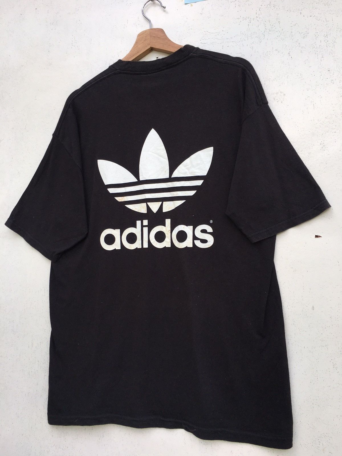 Adidas Rare Vintage Adidas Big Logo Tshirt Size US M / EU 48-50 / 2 - 2 Thumbnail