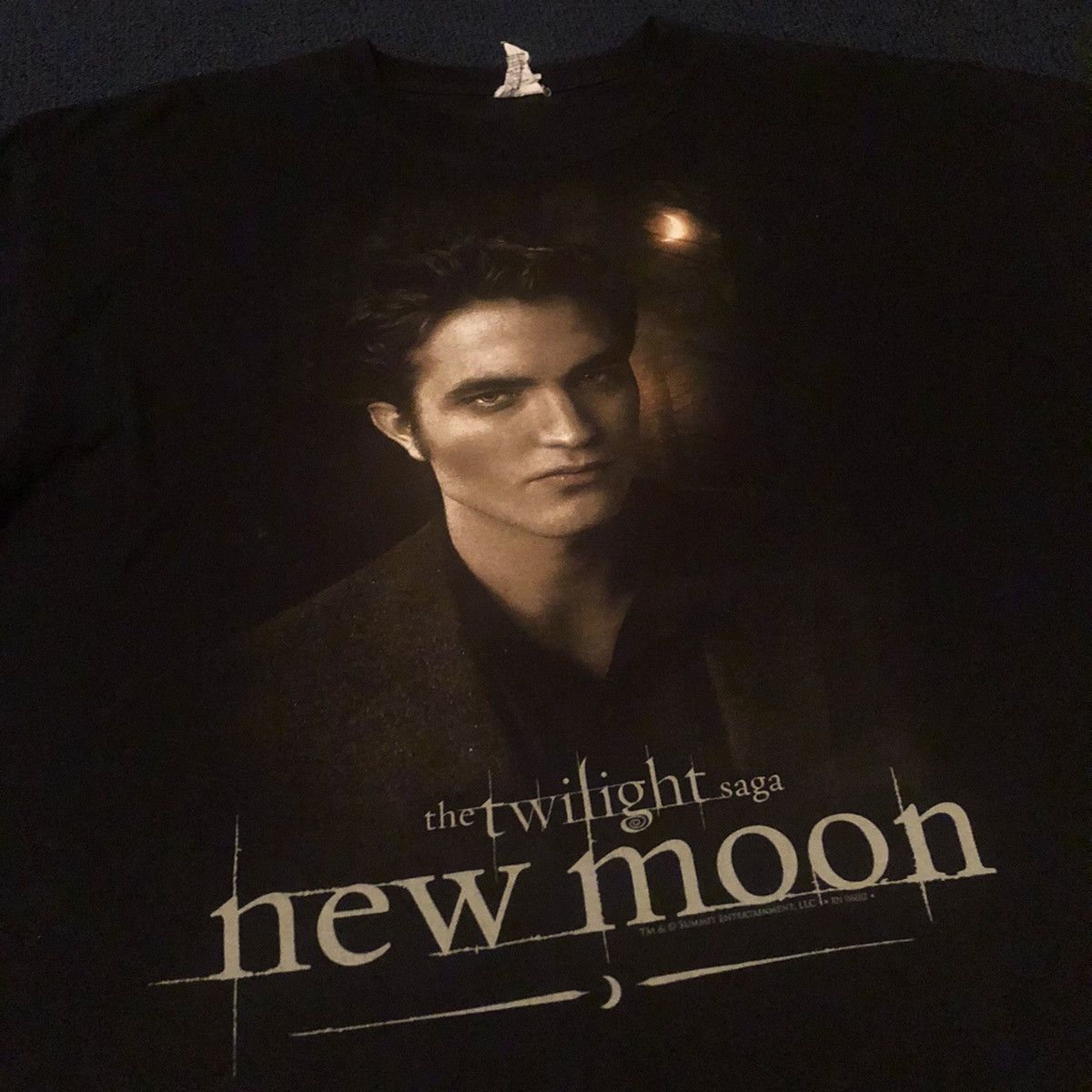 Vintage Vintage Y2K Twilight New Moon Edward Movie Promo Graphic Tee Size US XL / EU 56 / 4 - 2 Thumbnail