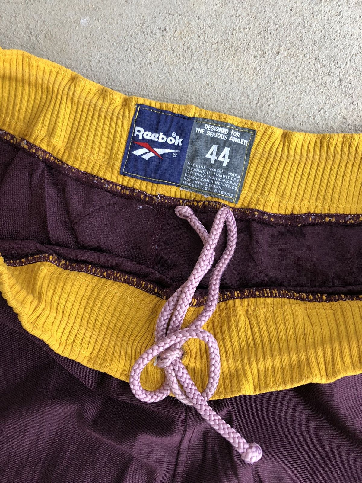 Vintage VTG Central Michigan Shorts Size US 44 / EU 60 - 4 Thumbnail