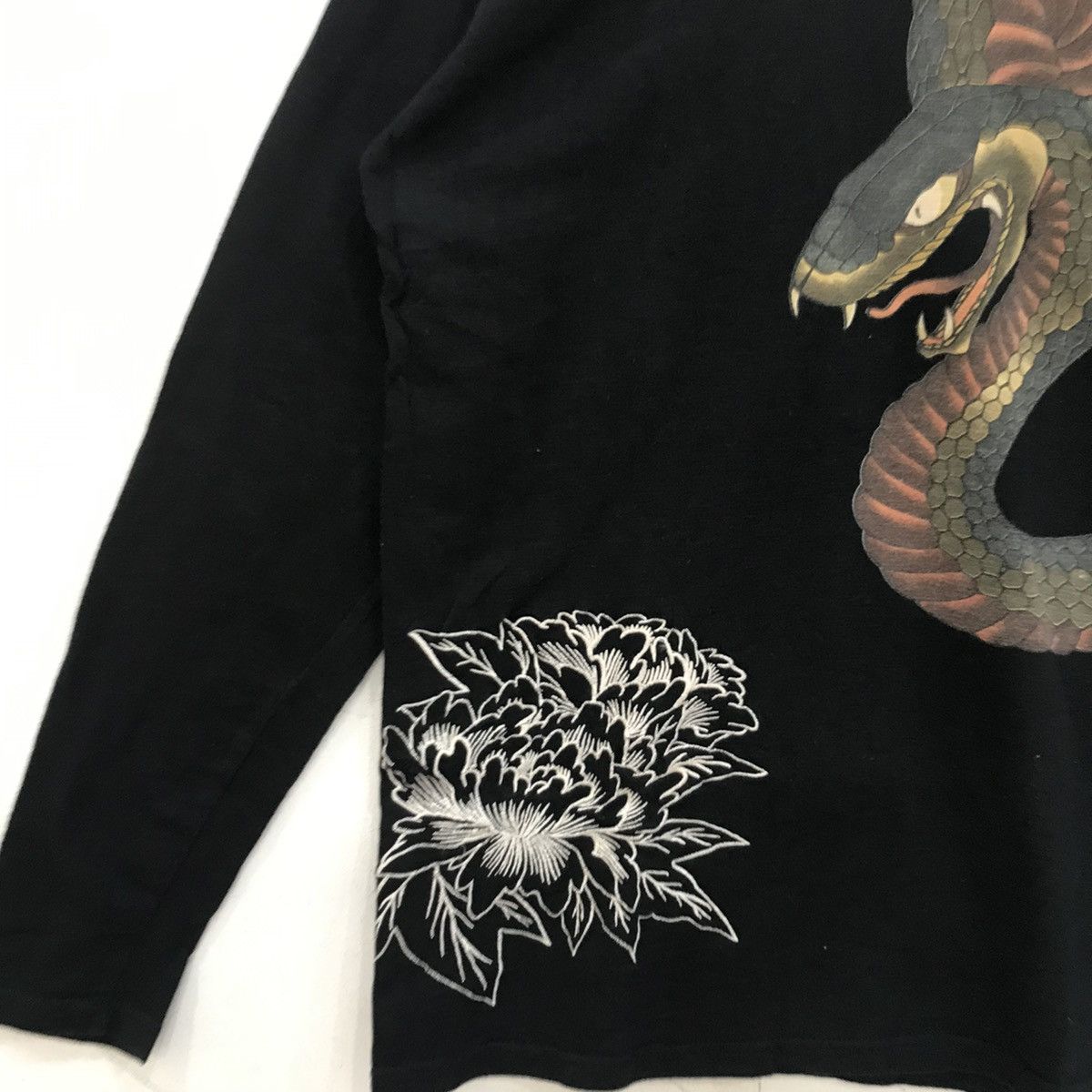 Other Sukajan Snake Long Sleeve T Shirt Size US L / EU 52-54 / 3 - 4 Thumbnail