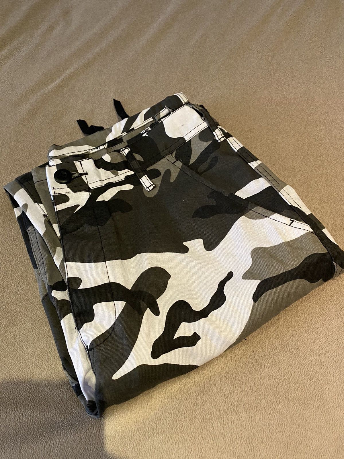 Other Camo Black and white pants size 27 Size US 27 - 1 Thumbnail
