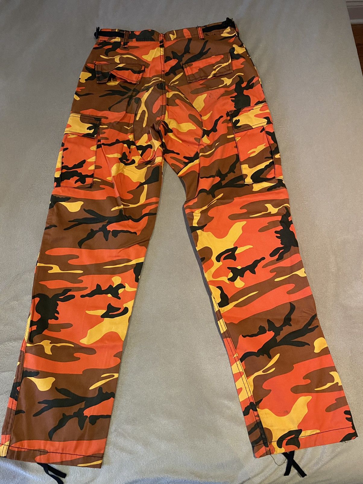 Other Camo Orange cargo pants Size US 27 - 6 Thumbnail