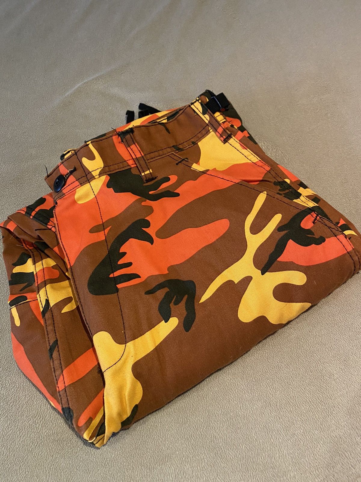Other Camo Orange cargo pants Size US 27 - 1 Thumbnail