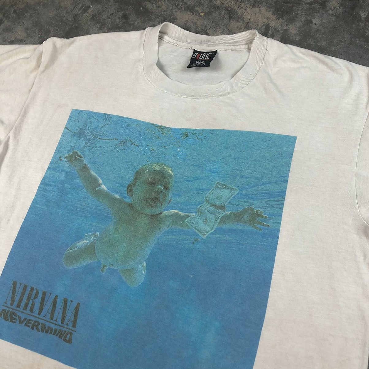 Vintage Vintage 1992 Giant tag Nirvana Nevermind band tee t-shirt. | Grailed