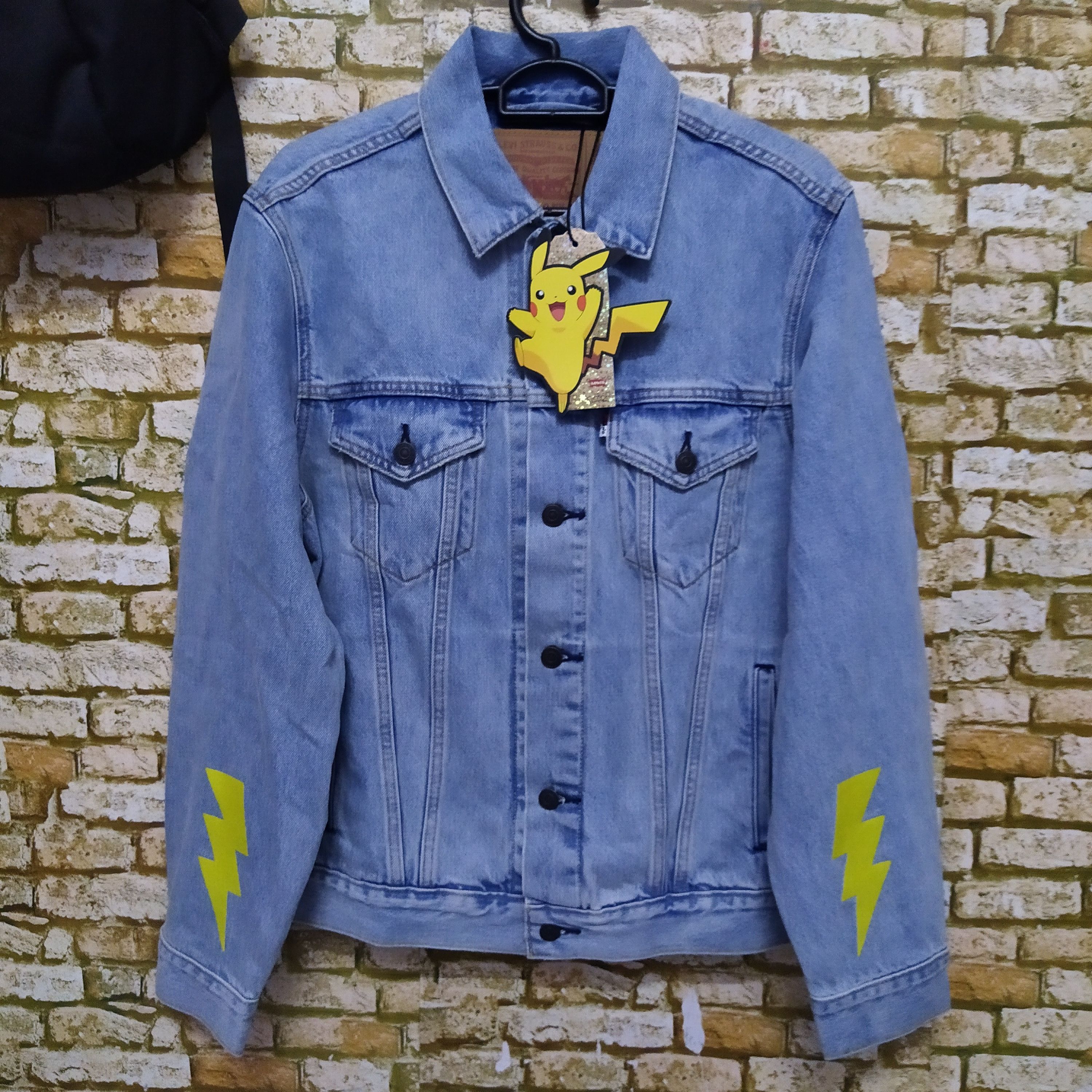 Cartoon Network LEVIS x POKEMON BIG E DENIM JACKET EMBROIDERRED (D569) Size US M / EU 48-50 / 2 - 5 Thumbnail