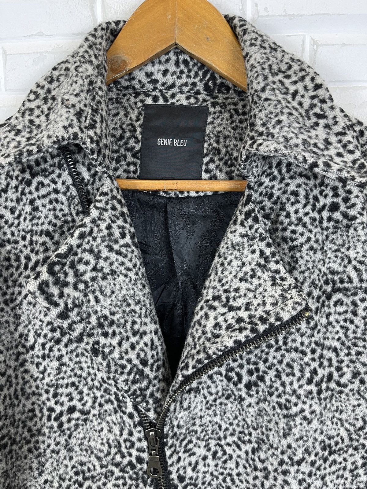 If Six Was Nine 90’s LEOPARD DESIGN CROP JACKET BONDAGE Size US M / EU 48-50 / 2 - 4 Thumbnail