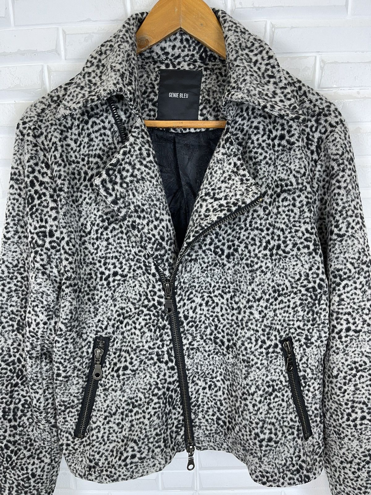 If Six Was Nine 90’s LEOPARD DESIGN CROP JACKET BONDAGE Size US M / EU 48-50 / 2 - 3 Thumbnail