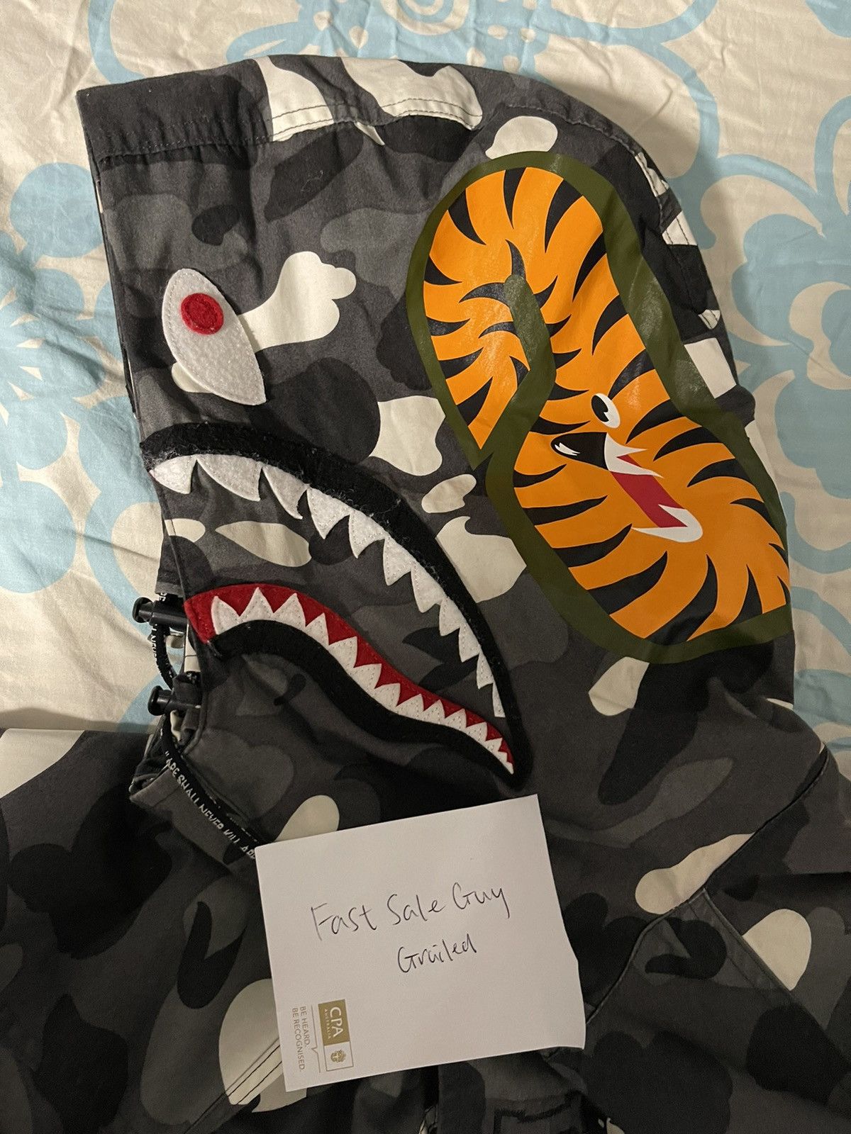 Bape Bape Glow in the Dark Black Camo Shark Snowboard Jacket Size US L / EU 52-54 / 3 - 4 Thumbnail
