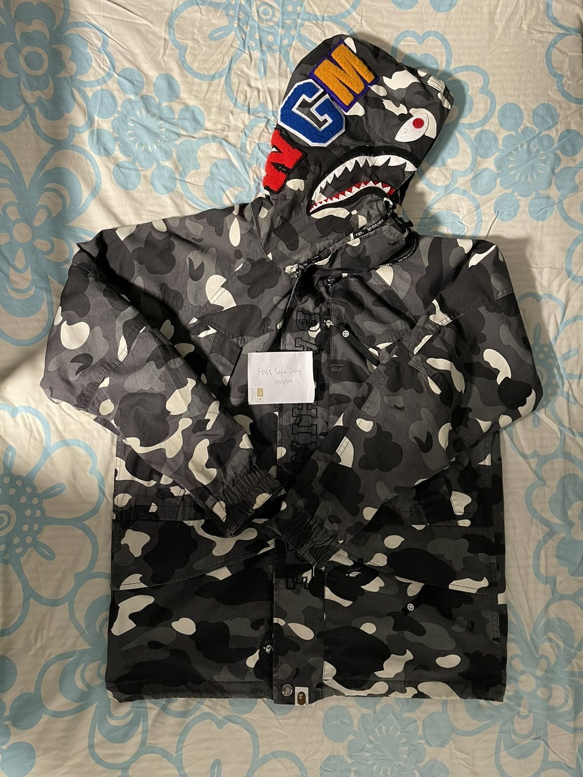Bape Bape Glow in the Dark Black Camo Shark Snowboard Jacket Size US L / EU 52-54 / 3 - 2 Thumbnail