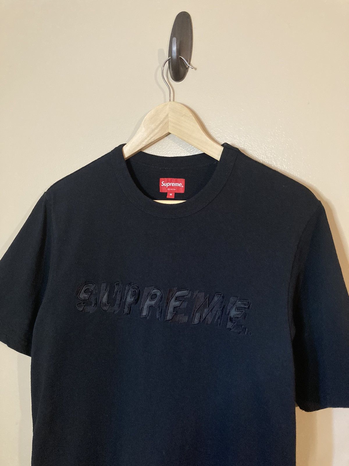 Supreme SS19 Supreme Shatter SS Top Tee T-Shirt Black Used M Size US M / EU 48-50 / 2 - 1 Thumbnail