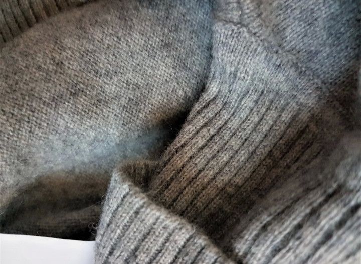 Vintage Laura di Sarpi 100% cashmere turtleneck Vintage | Grailed