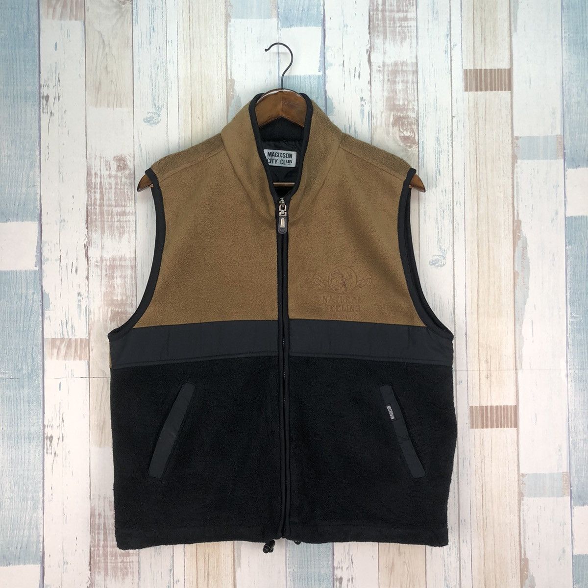 Japanese Brand Vintage Magixson City Club Embroidery Sleeveles Fleece Vest Size US M / EU 48-50 / 2 - 2 Thumbnail