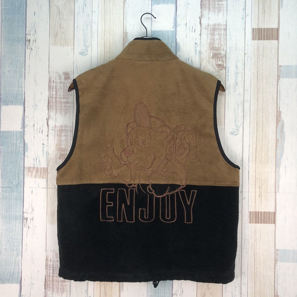 Japanese Brand Vintage Magixson City Club Embroidery Sleeveles Fleece Vest Size US M / EU 48-50 / 2 - 1 Thumbnail
