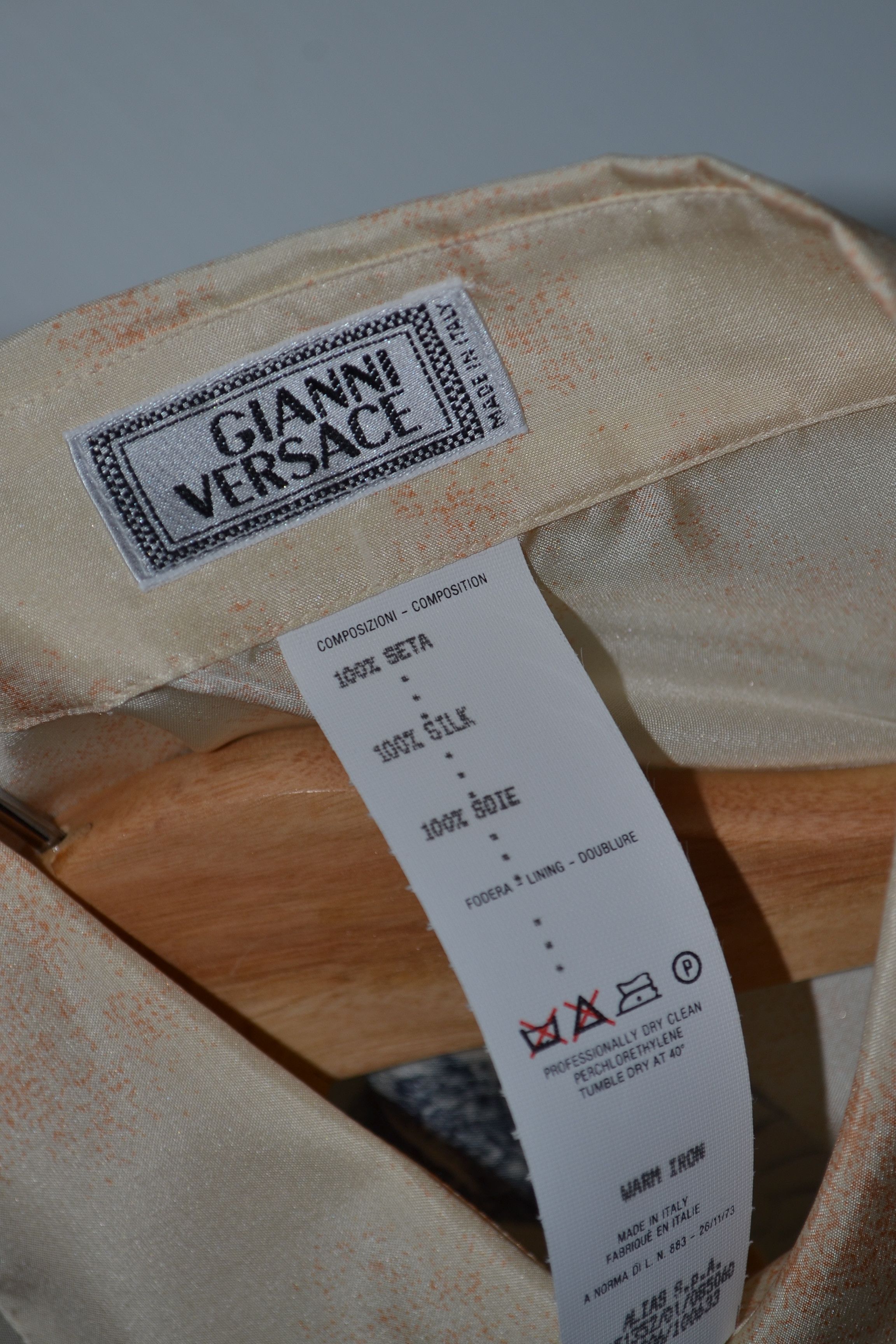 Versace Gianni Versace 1990s Silk Shirt 54 Carp Japan Yakudza Tattoo Size US L / EU 52-54 / 3 - 8 Thumbnail