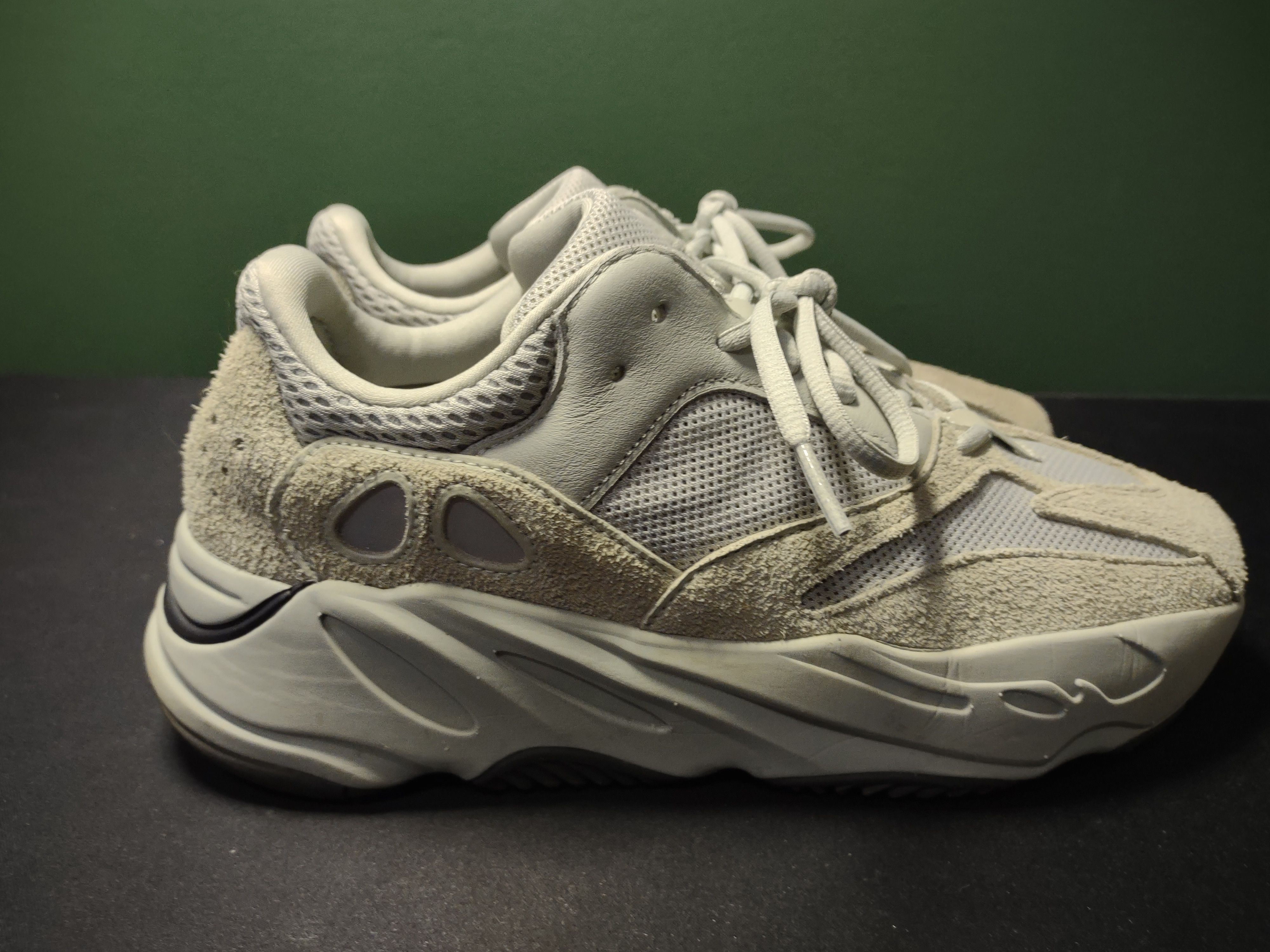 Yeezy Boost 700 Salt Streetwear Kanye West