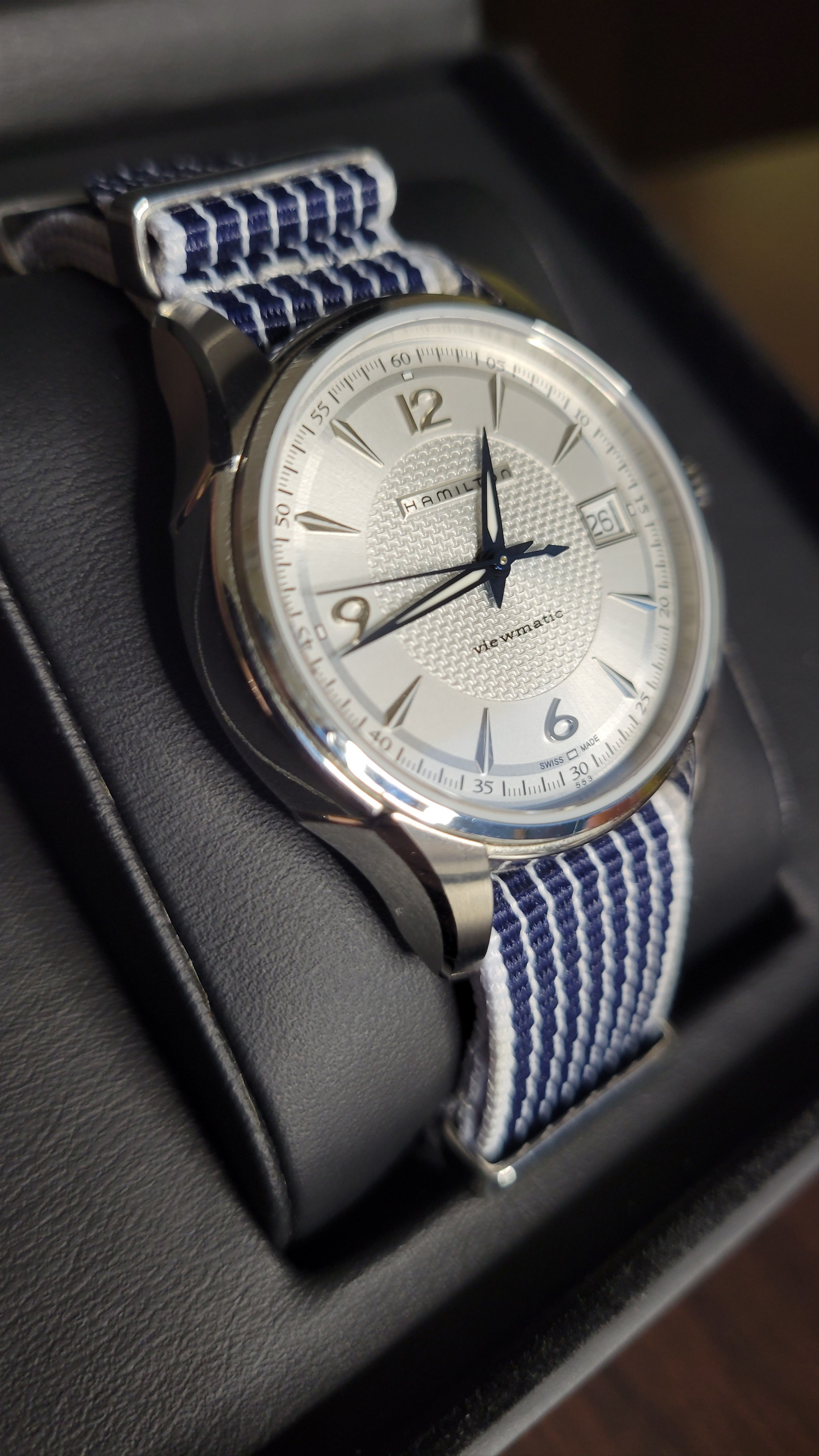 Hamilton Jazzmaster Viewmatic Automatic watch - H324550